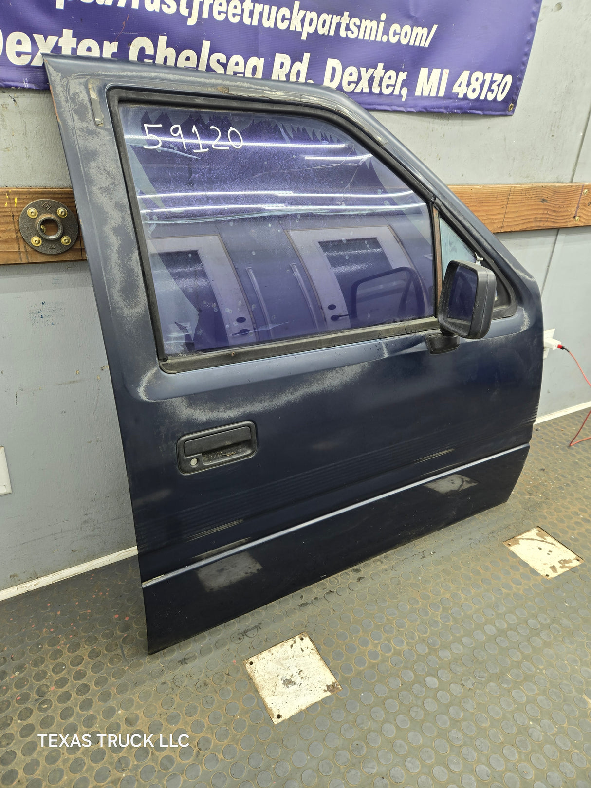 1988-1996 Isuzu Pickup RH Passenger Side Front Door