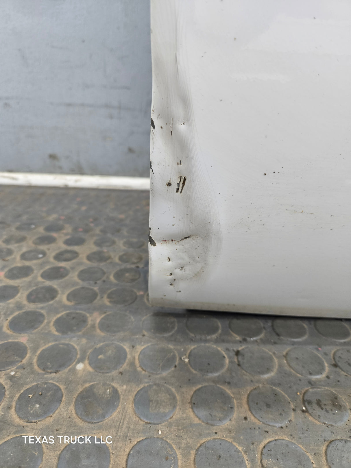 2012-2016 Ford Super Duty Passenger Side Front Door RH F250 F350 F450 F550 - Oxford White