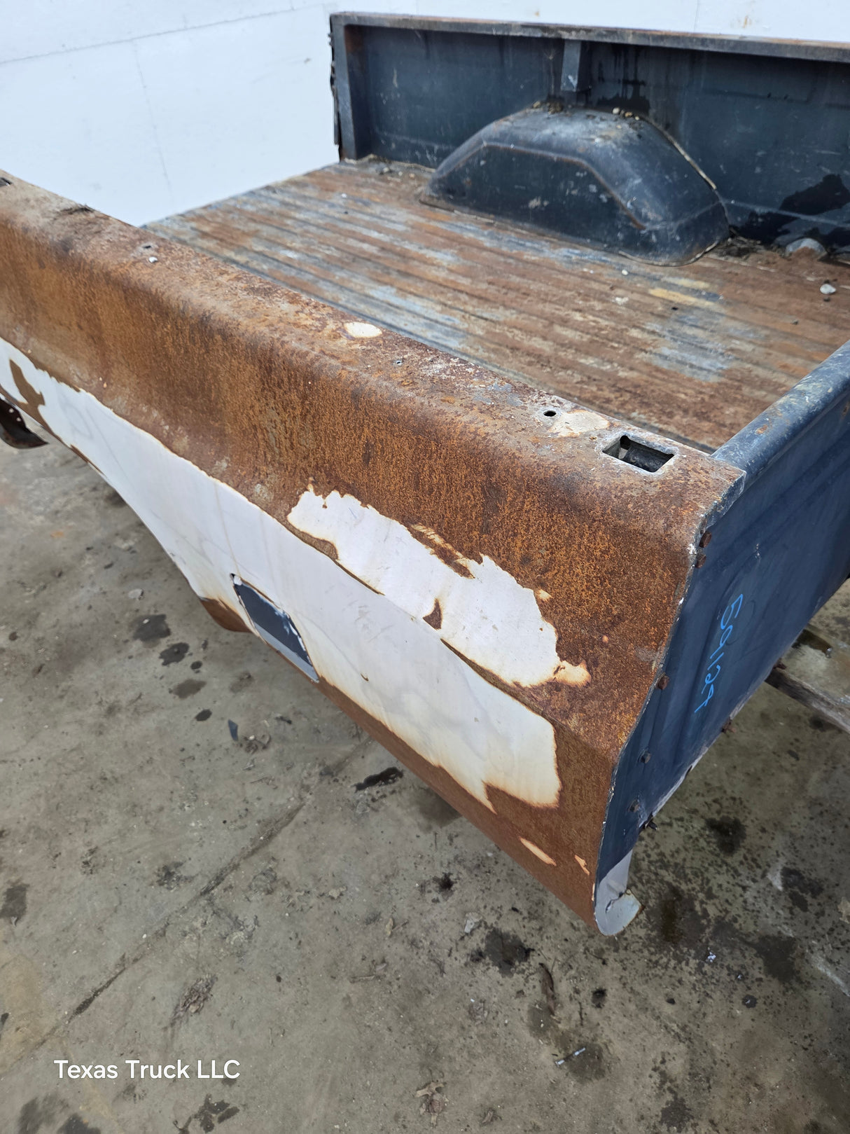 1979-1987 Chevrolet / GMC Square Body 8' Long Bed C10 C15 C20 C25 C35 K10 K15 K20 K25 K35