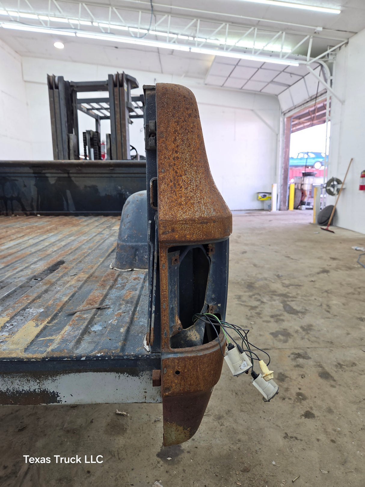 1979-1987 Chevrolet / GMC Square Body 8' Long Bed C10 C15 C20 C25 C35 K10 K15 K20 K25 K35