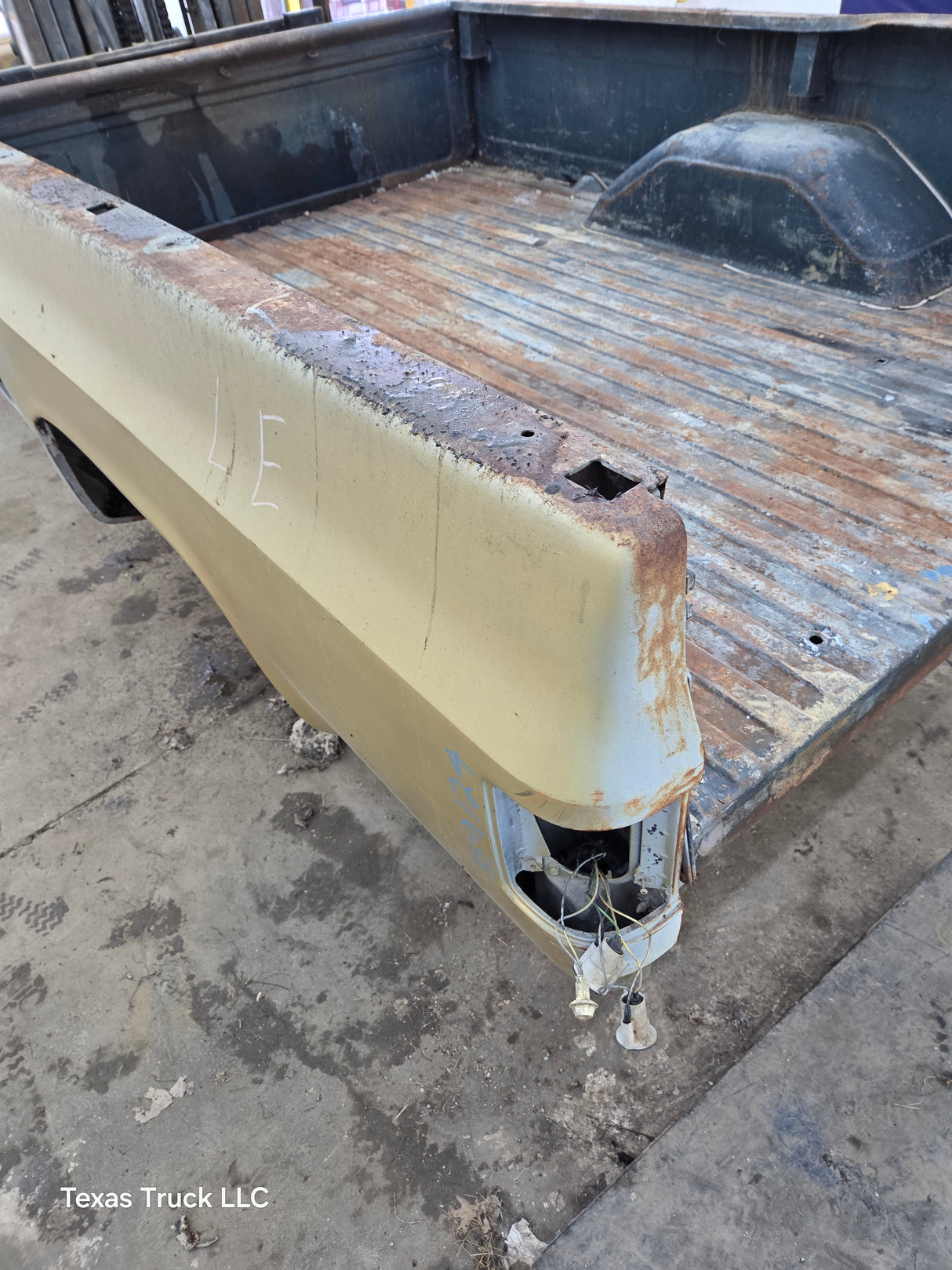 1979-1987 Chevrolet / GMC Square Body 8' Long Bed C10 C15 C20 C25 C35 K10 K15 K20 K25 K35