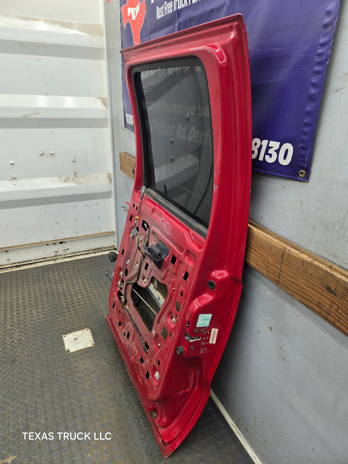 1999-2011 Ford Super Duty F250 F350 F450 F550 RH Crew Cab Passenger Side Rear Door