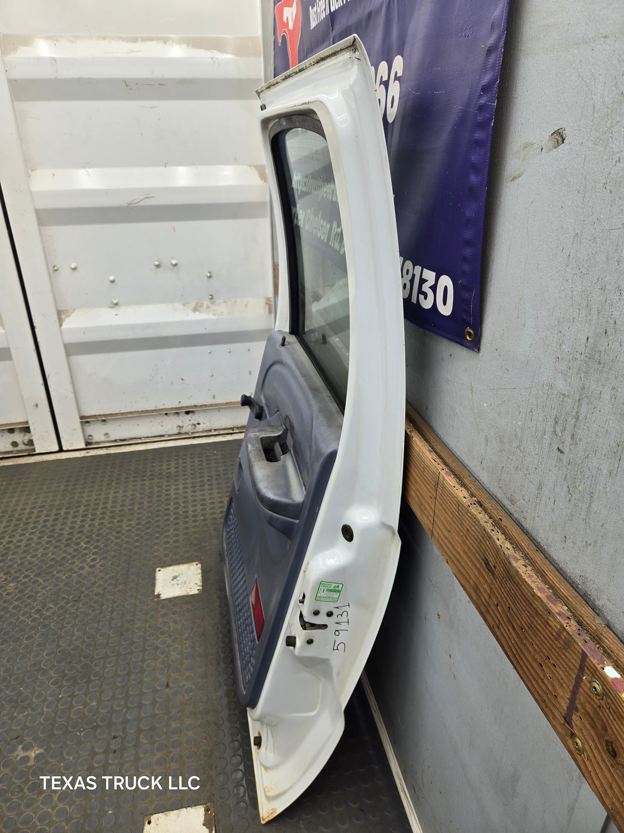 1999-2011 Ford Super Duty F250 F350 F450 F550 RH Crew Cab Passenger Side Rear Door