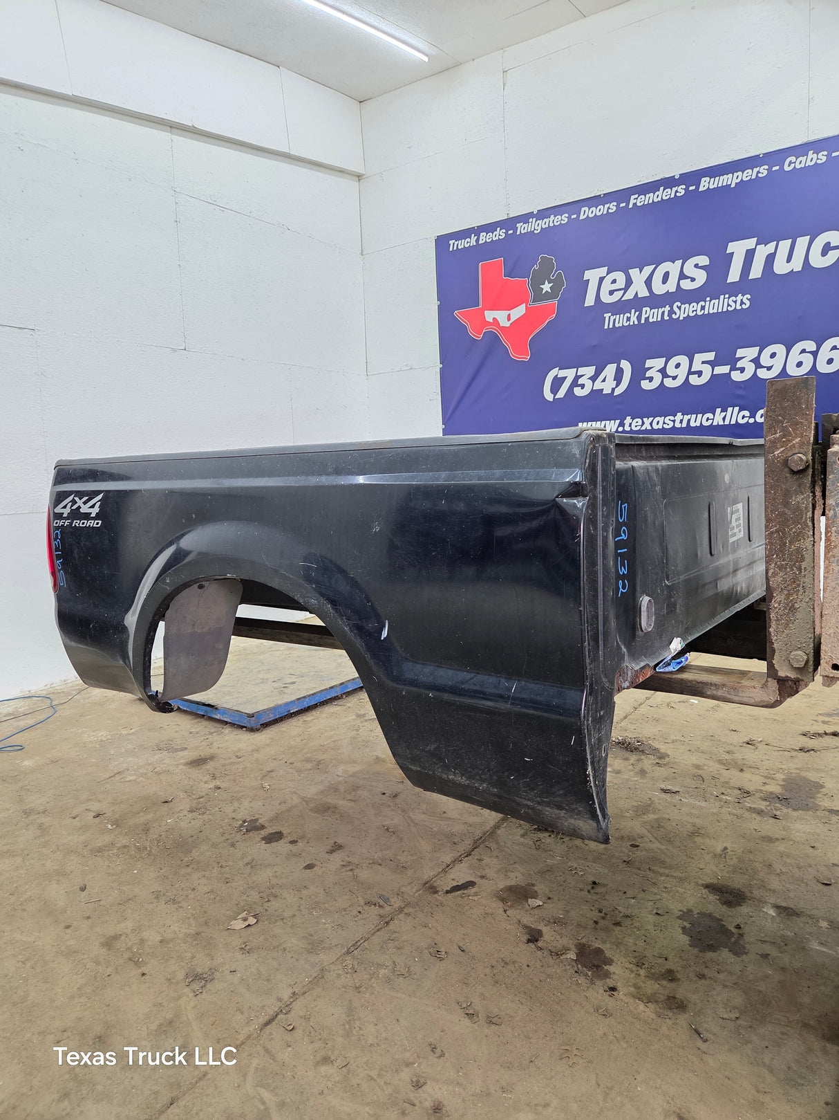 1999-2010 Ford Super Duty F250 F350 6' 9" Short Truck Bed