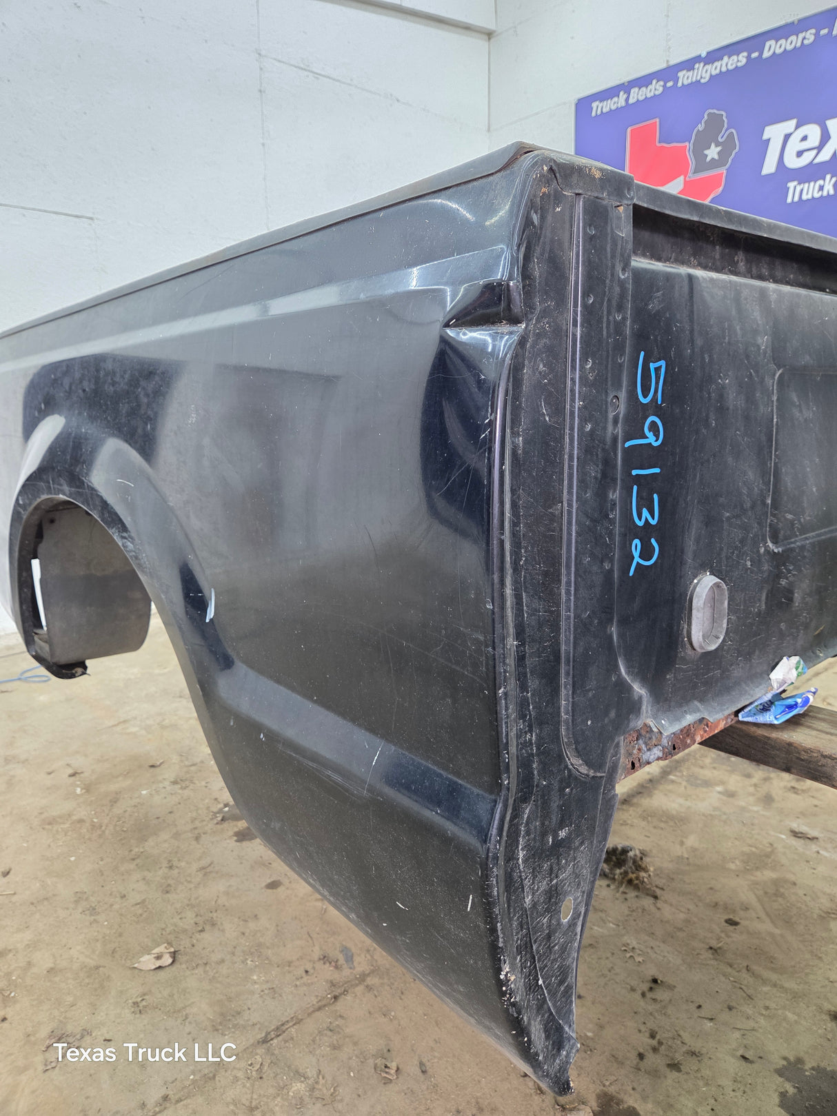 1999-2010 Ford Super Duty F250 F350 6' 9" Short Truck Bed