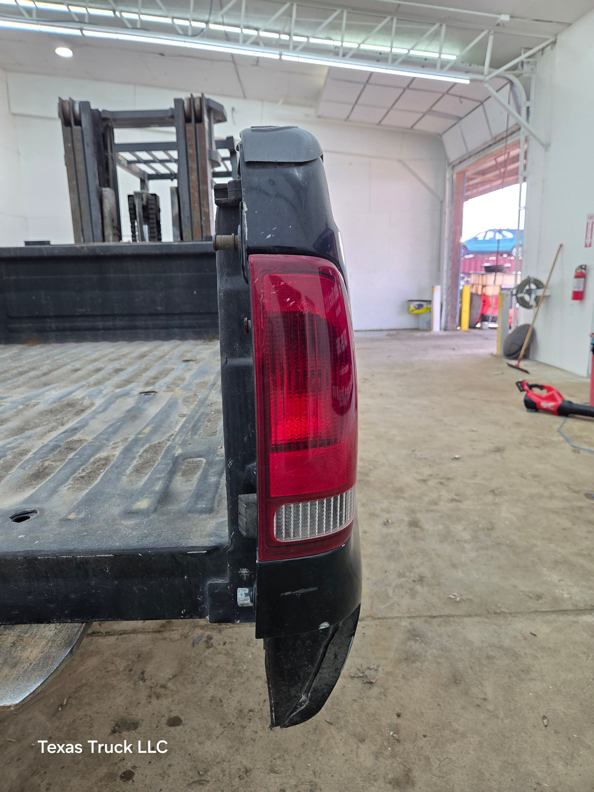 1999-2010 Ford Super Duty F250 F350 6' 9" Short Truck Bed