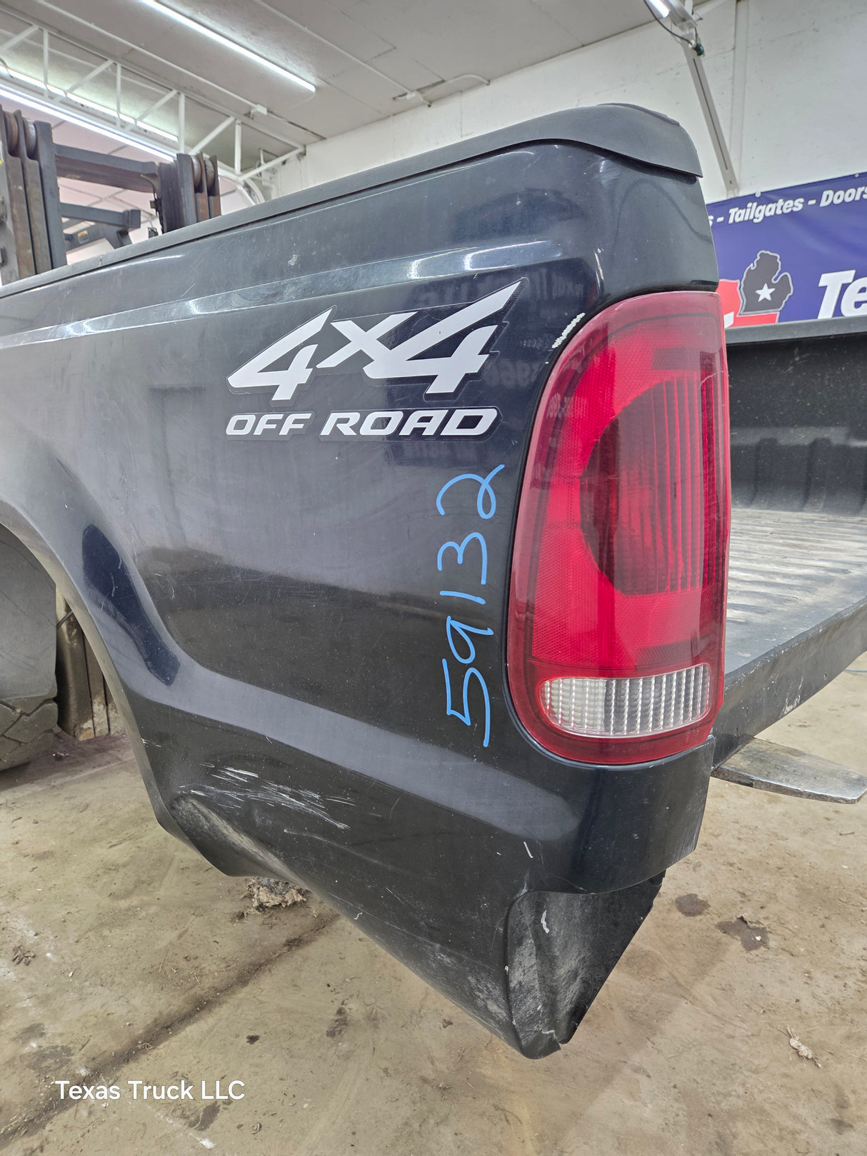 1999-2010 Ford Super Duty F250 F350 6' 9" Short Truck Bed
