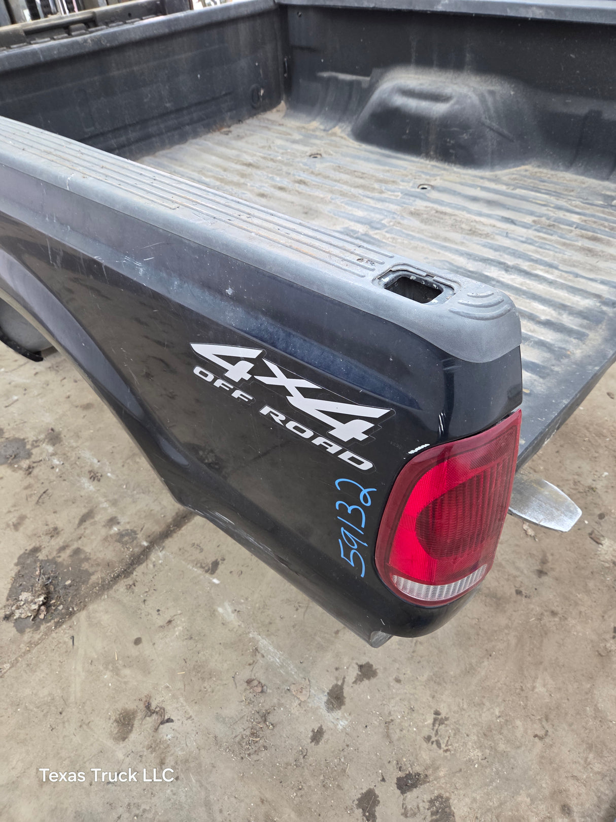 1999-2010 Ford Super Duty F250 F350 6' 9" Short Truck Bed