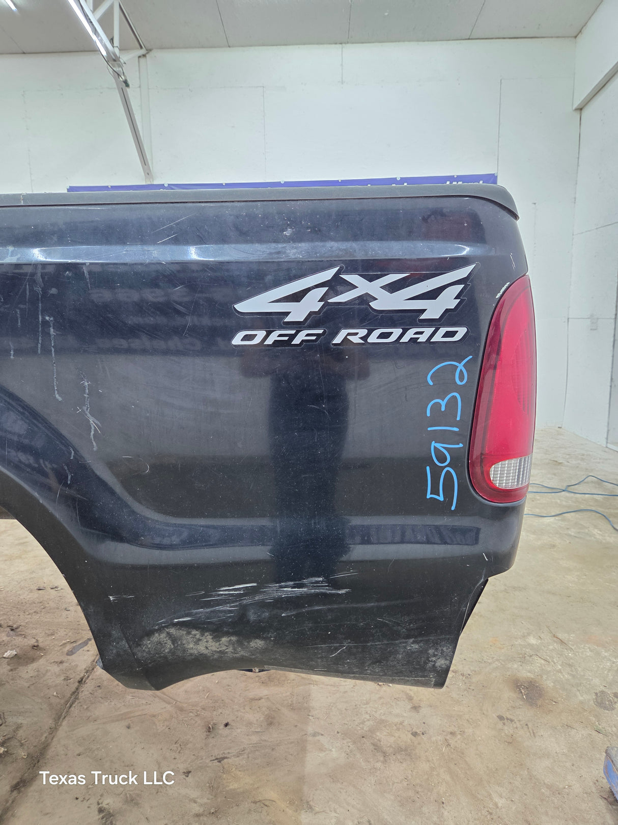 1999-2010 Ford Super Duty F250 F350 6' 9" Short Truck Bed