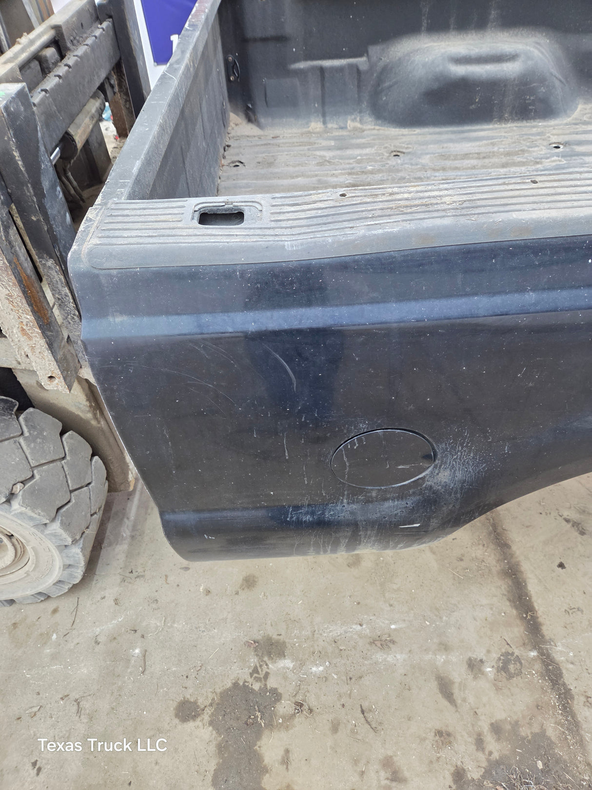 1999-2010 Ford Super Duty F250 F350 6' 9" Short Truck Bed