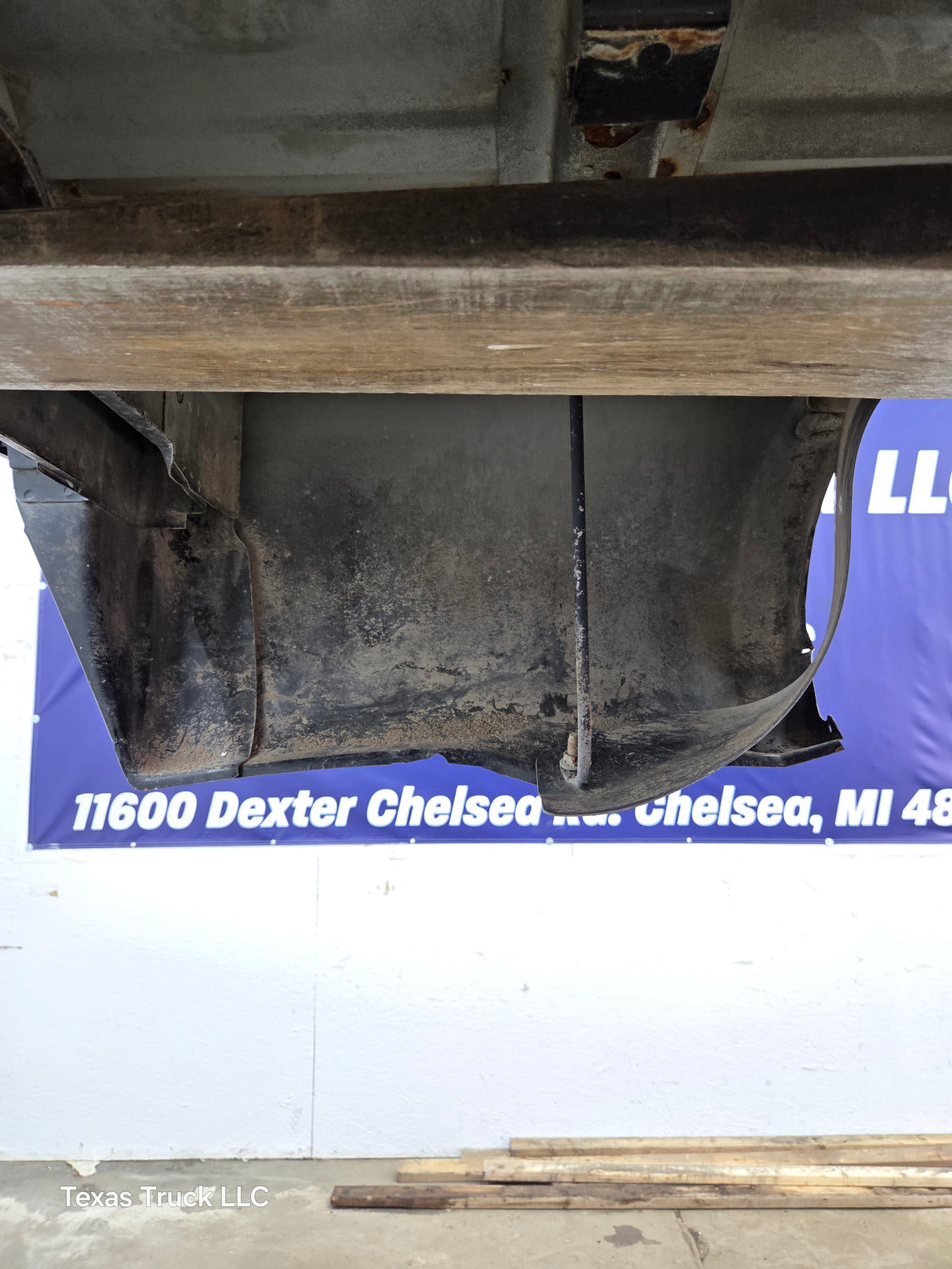 1999-2010 Ford Super Duty F250 F350 6' 9" Short Truck Bed