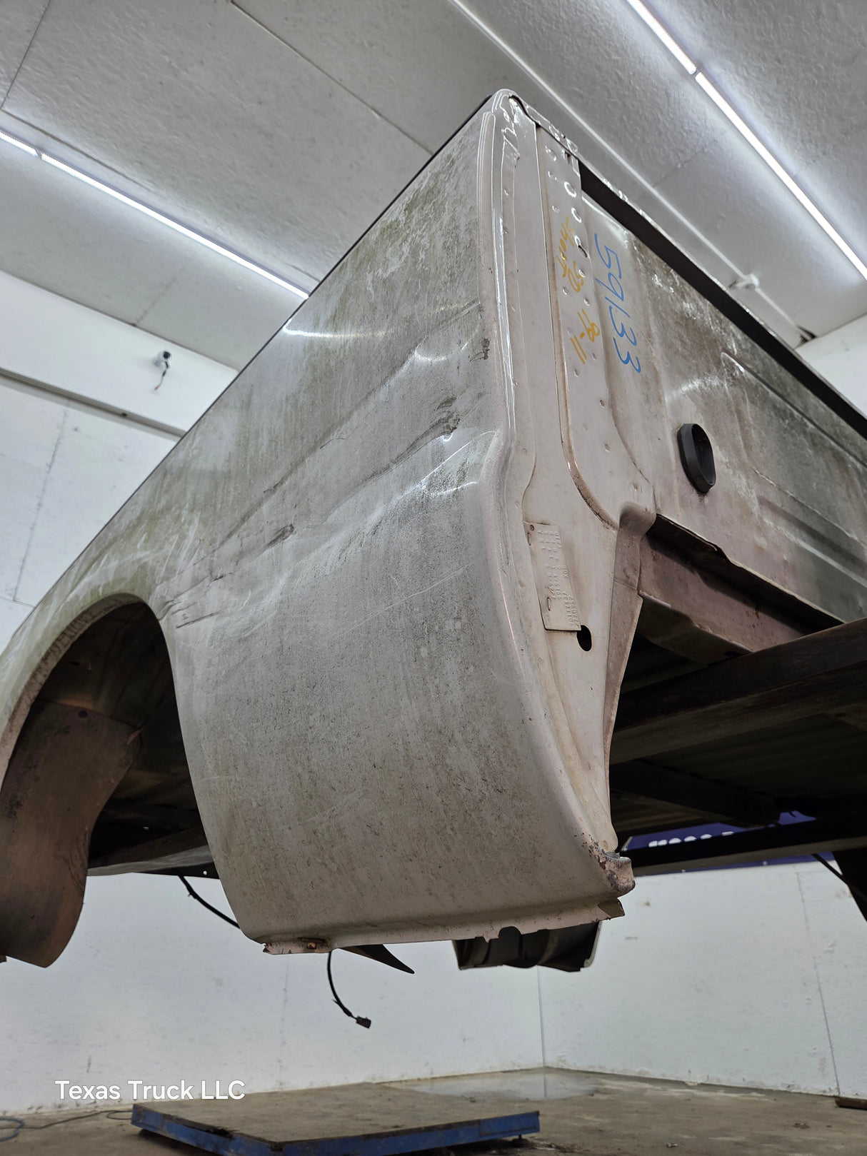 1999-2010 Ford Super Duty F250 F350 6' 9" Short Truck Bed