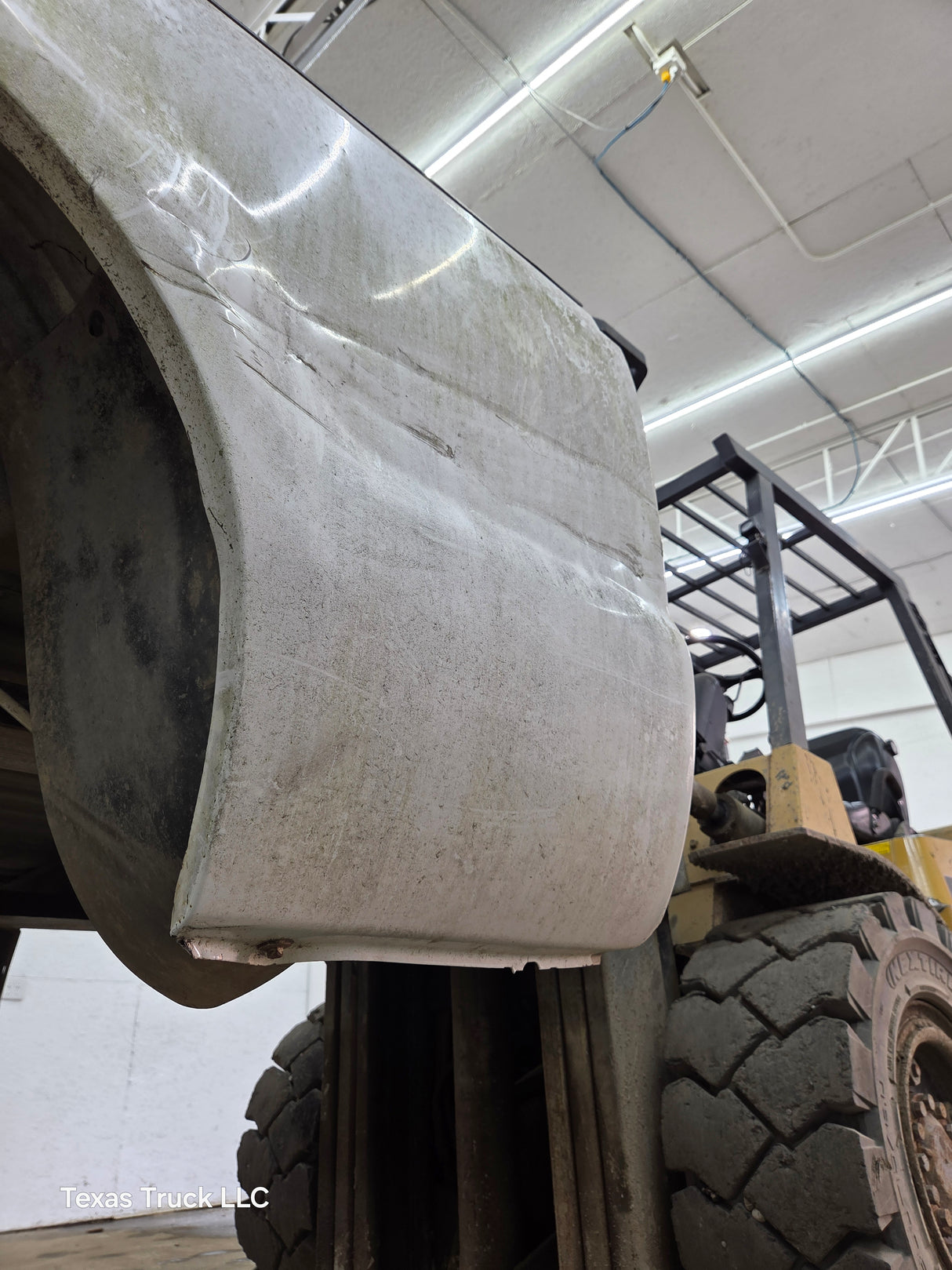 1999-2010 Ford Super Duty F250 F350 6' 9" Short Truck Bed