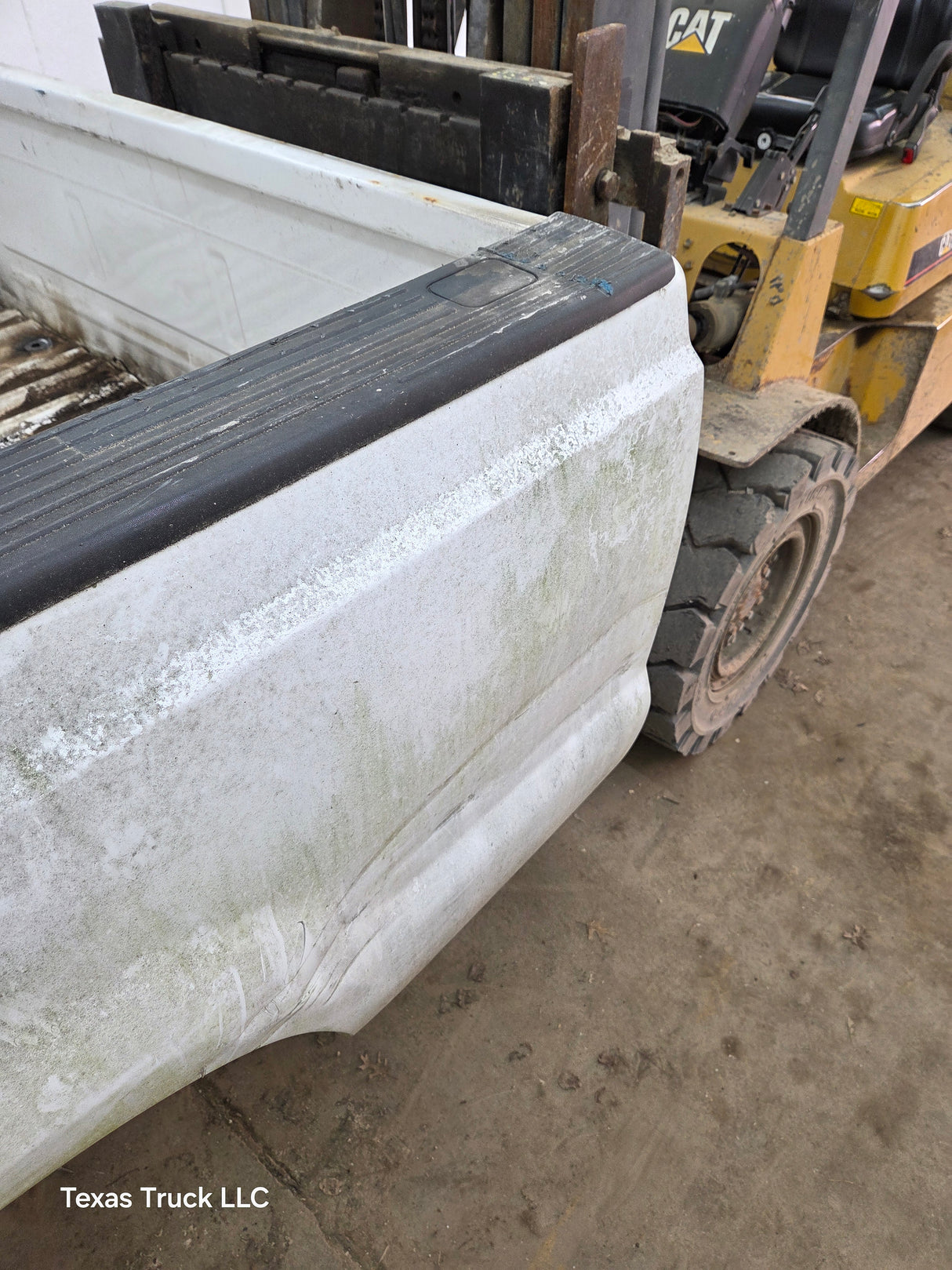 1999-2010 Ford Super Duty F250 F350 6' 9" Short Truck Bed