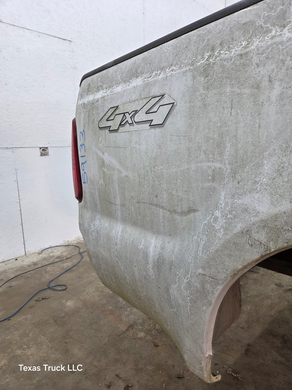 1999-2010 Ford Super Duty F250 F350 6' 9" Short Truck Bed