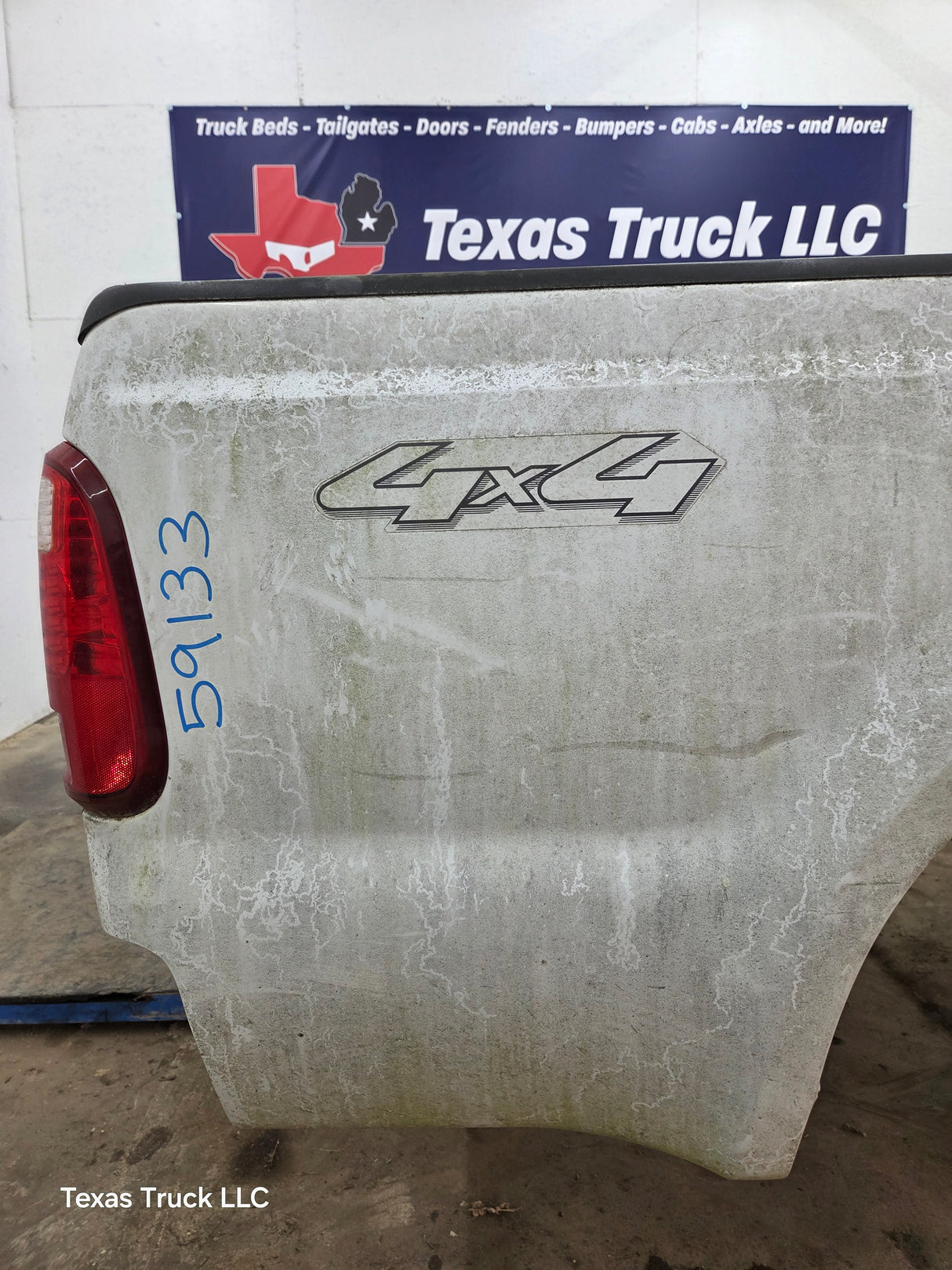 1999-2010 Ford Super Duty F250 F350 6' 9" Short Truck Bed