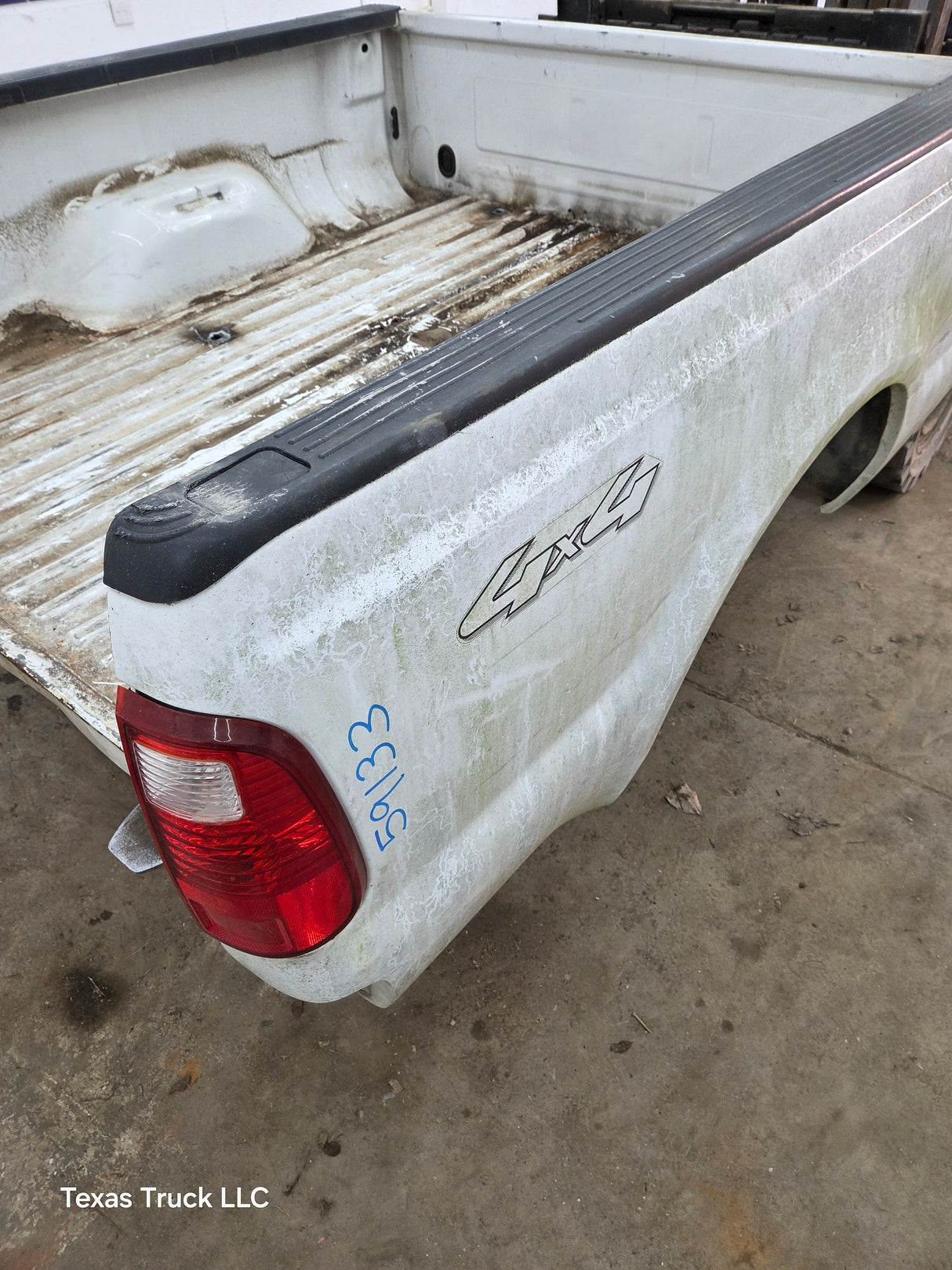 1999-2010 Ford Super Duty F250 F350 6' 9" Short Truck Bed