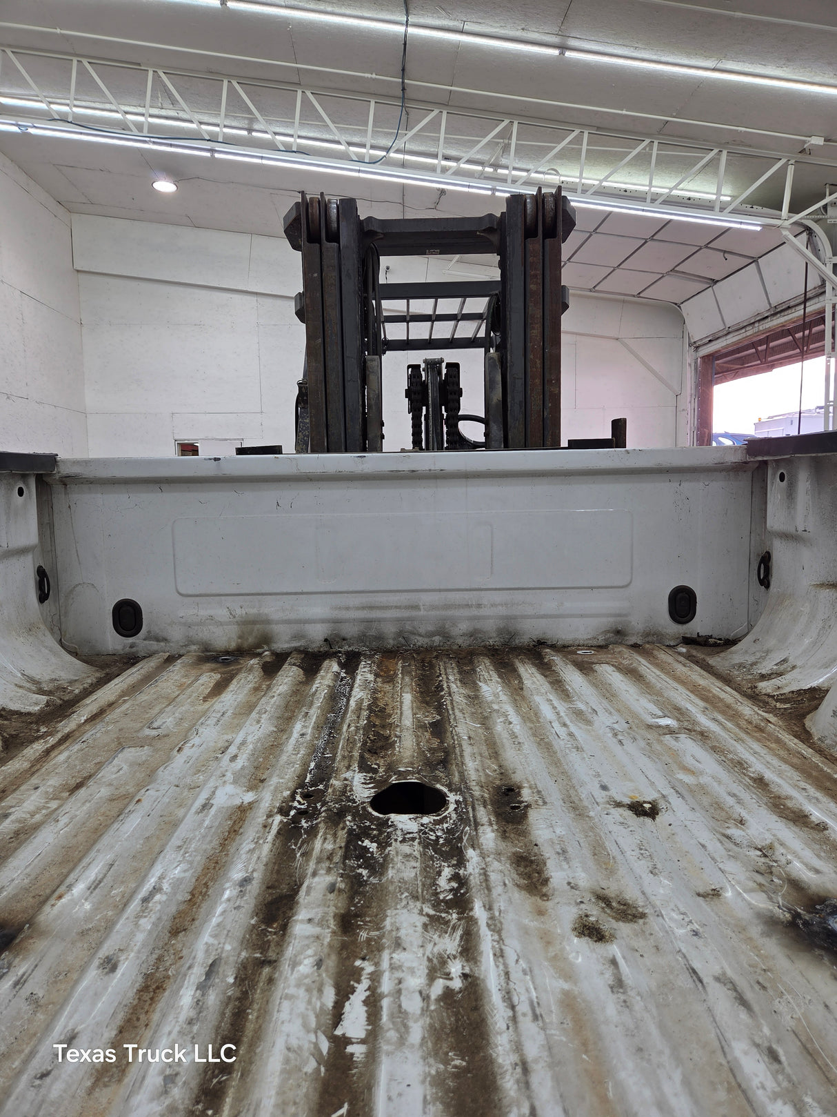 1999-2010 Ford Super Duty F250 F350 6' 9" Short Truck Bed