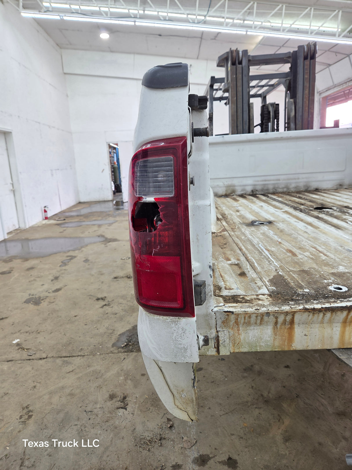 1999-2010 Ford Super Duty F250 F350 6' 9" Short Truck Bed