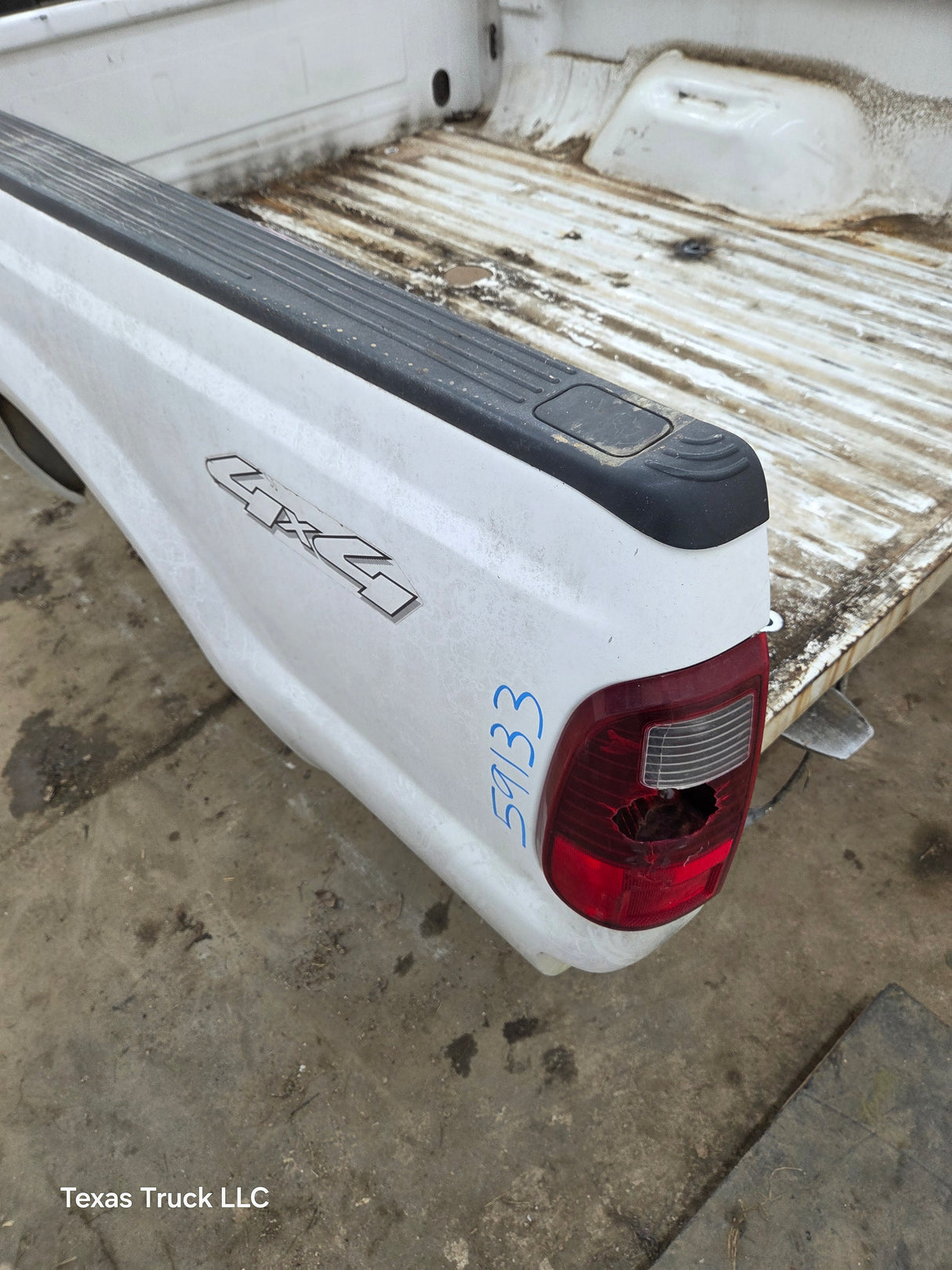 1999-2010 Ford Super Duty F250 F350 6' 9" Short Truck Bed