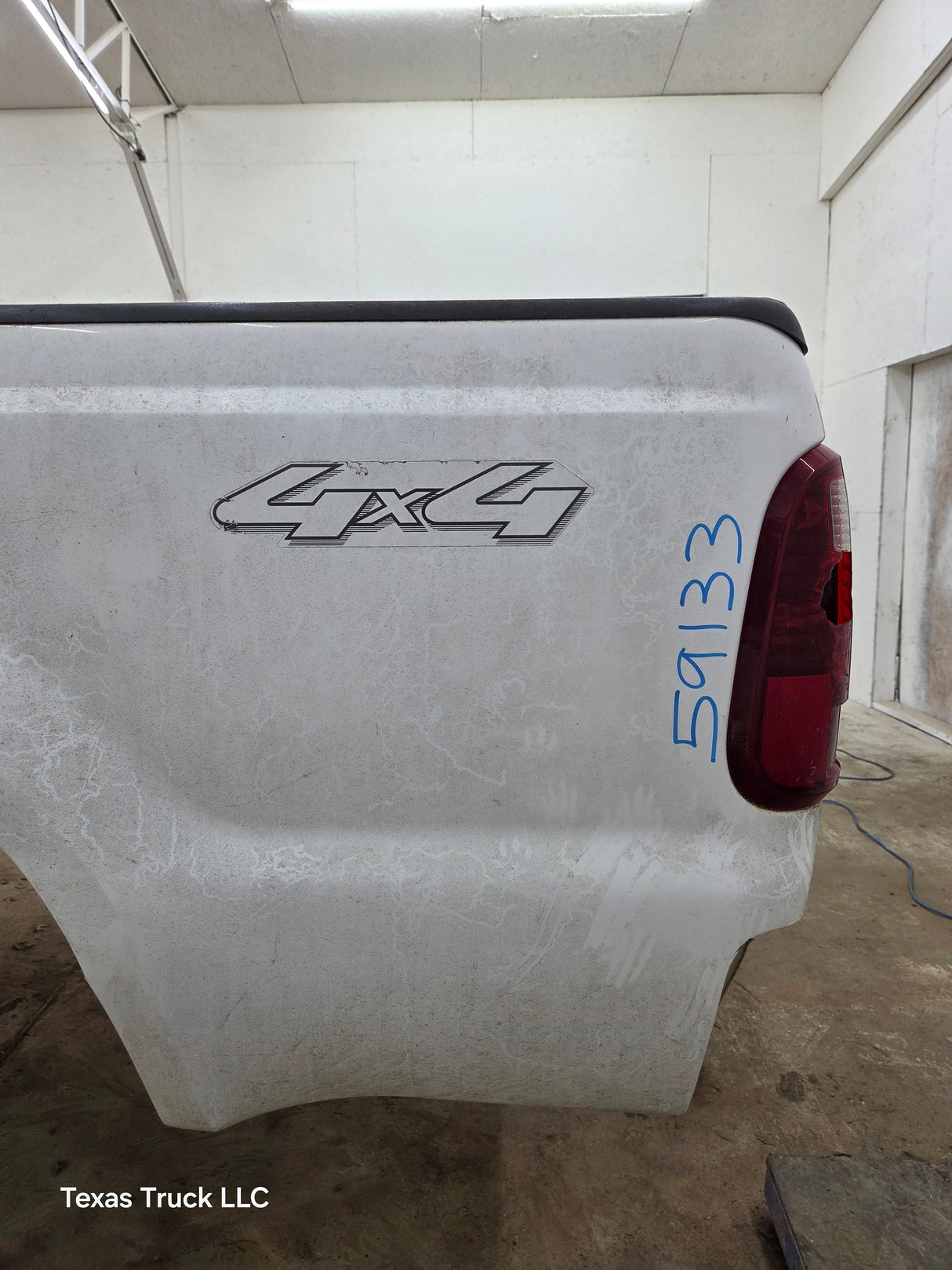 1999-2010 Ford Super Duty F250 F350 6' 9" Short Truck Bed