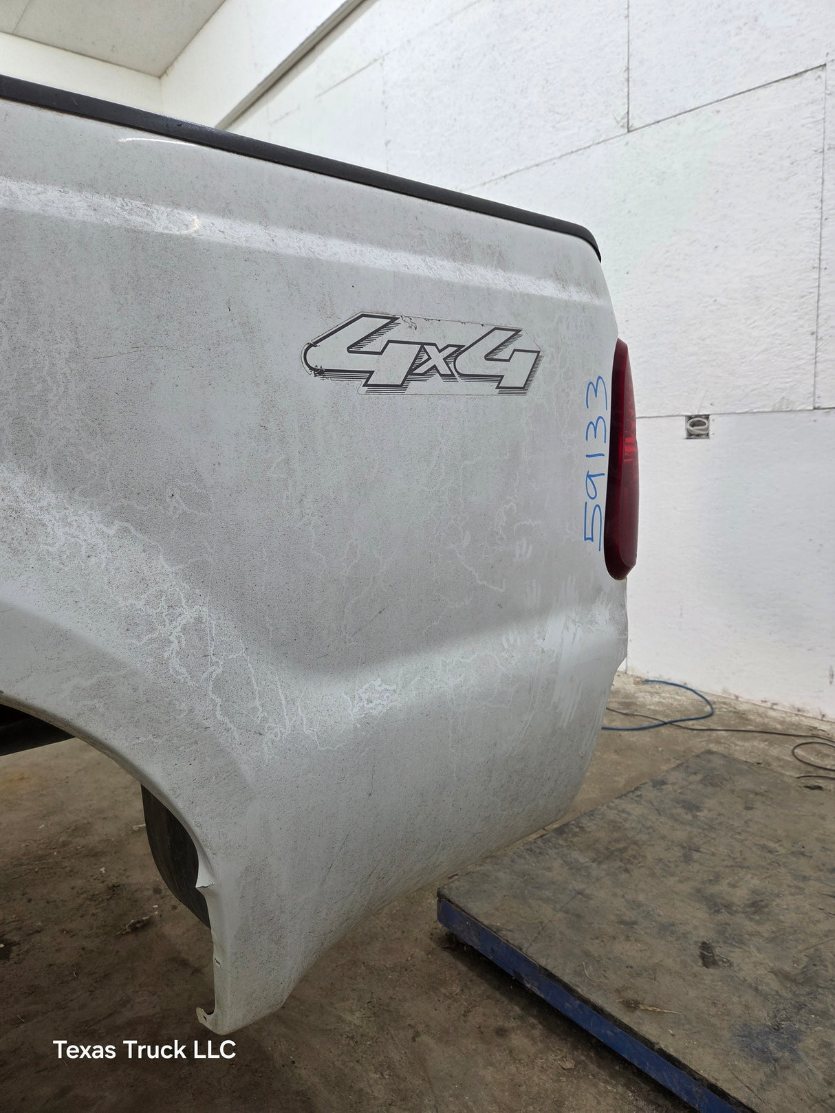 1999-2010 Ford Super Duty F250 F350 6' 9" Short Truck Bed