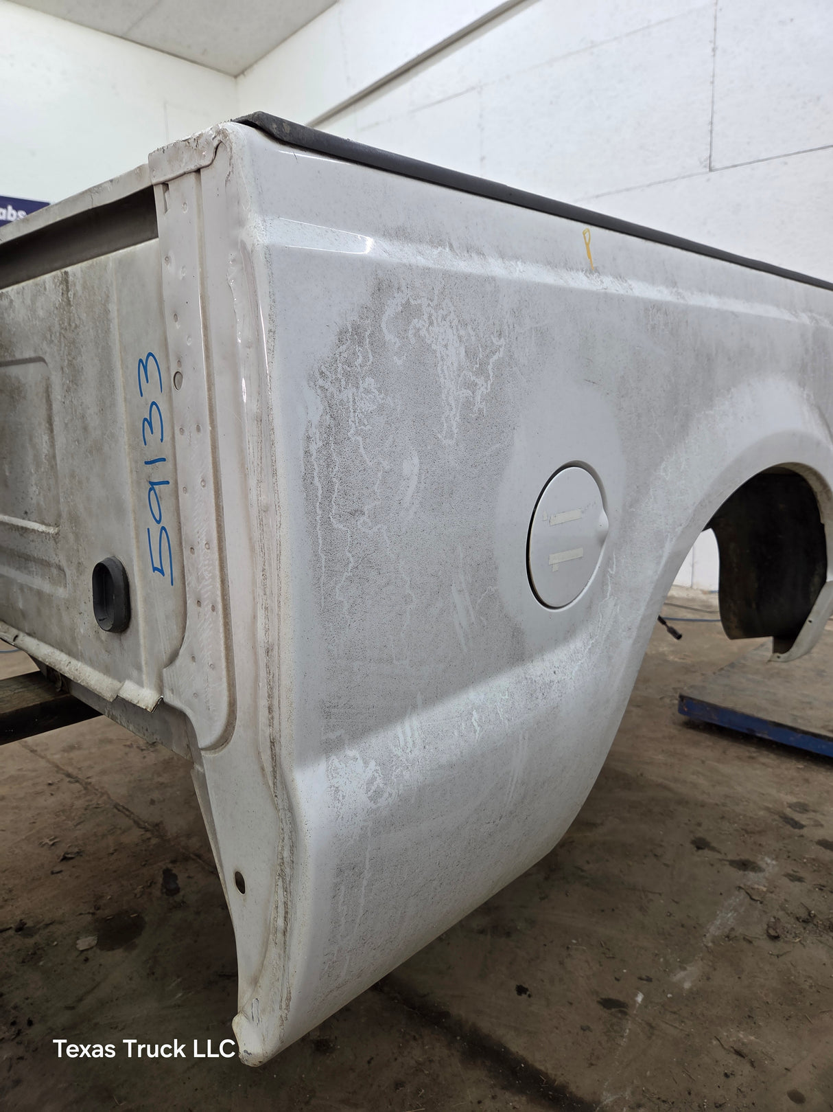 1999-2010 Ford Super Duty F250 F350 6' 9" Short Truck Bed