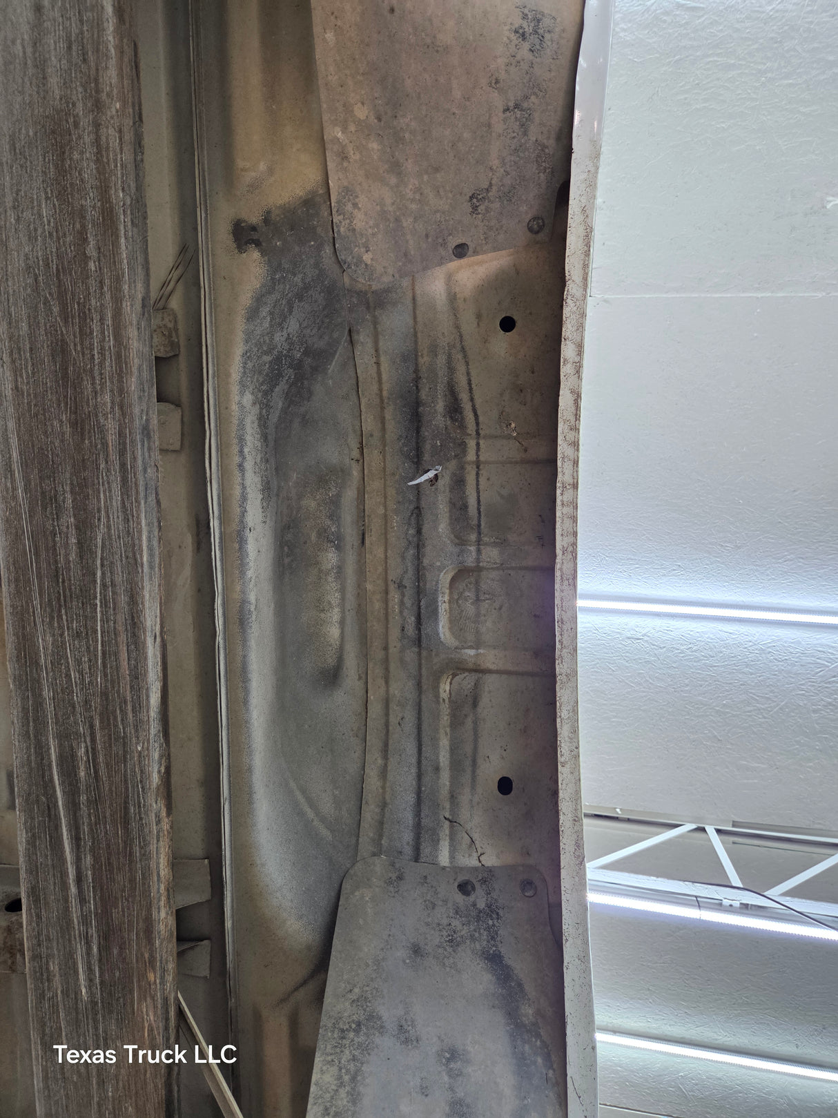 1999-2010 Ford Super Duty F250 F350 6' 9" Short Truck Bed