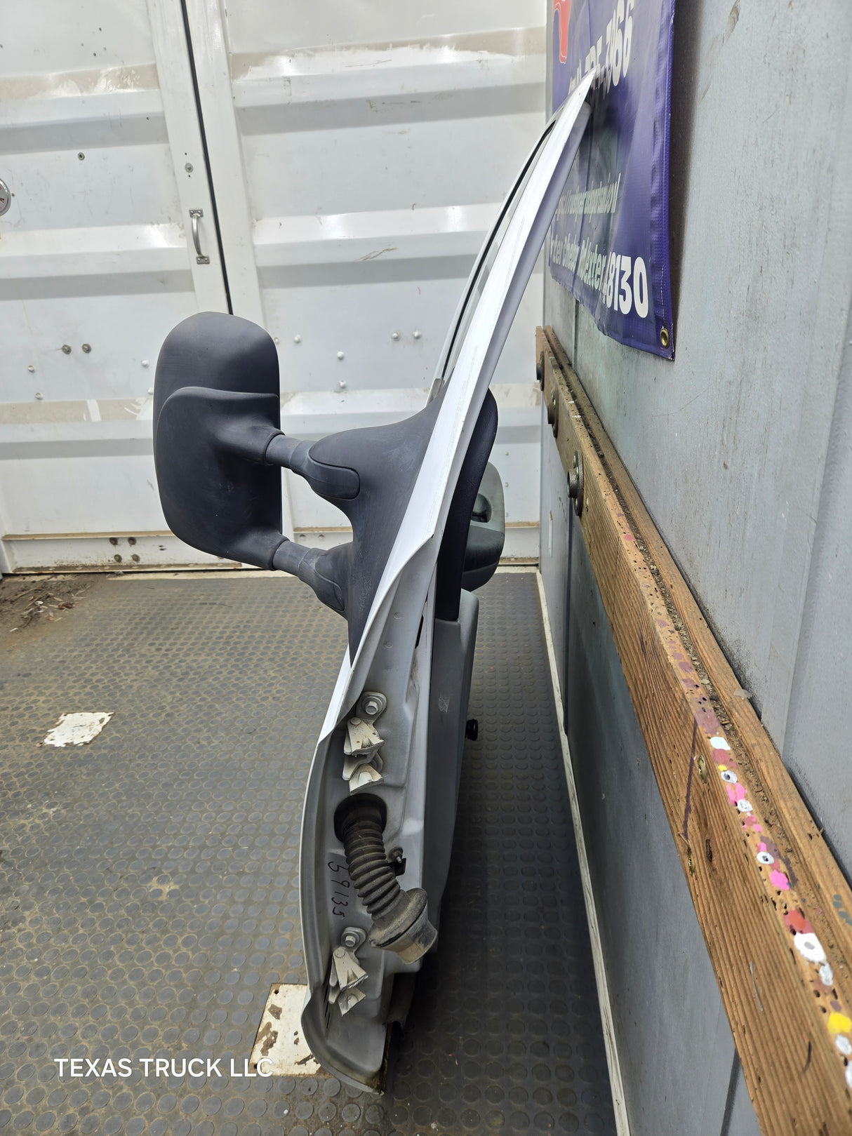 1999-2011 Ford Super Duty / Excursion Front Passenger RH Door F250 F350 F450 F550