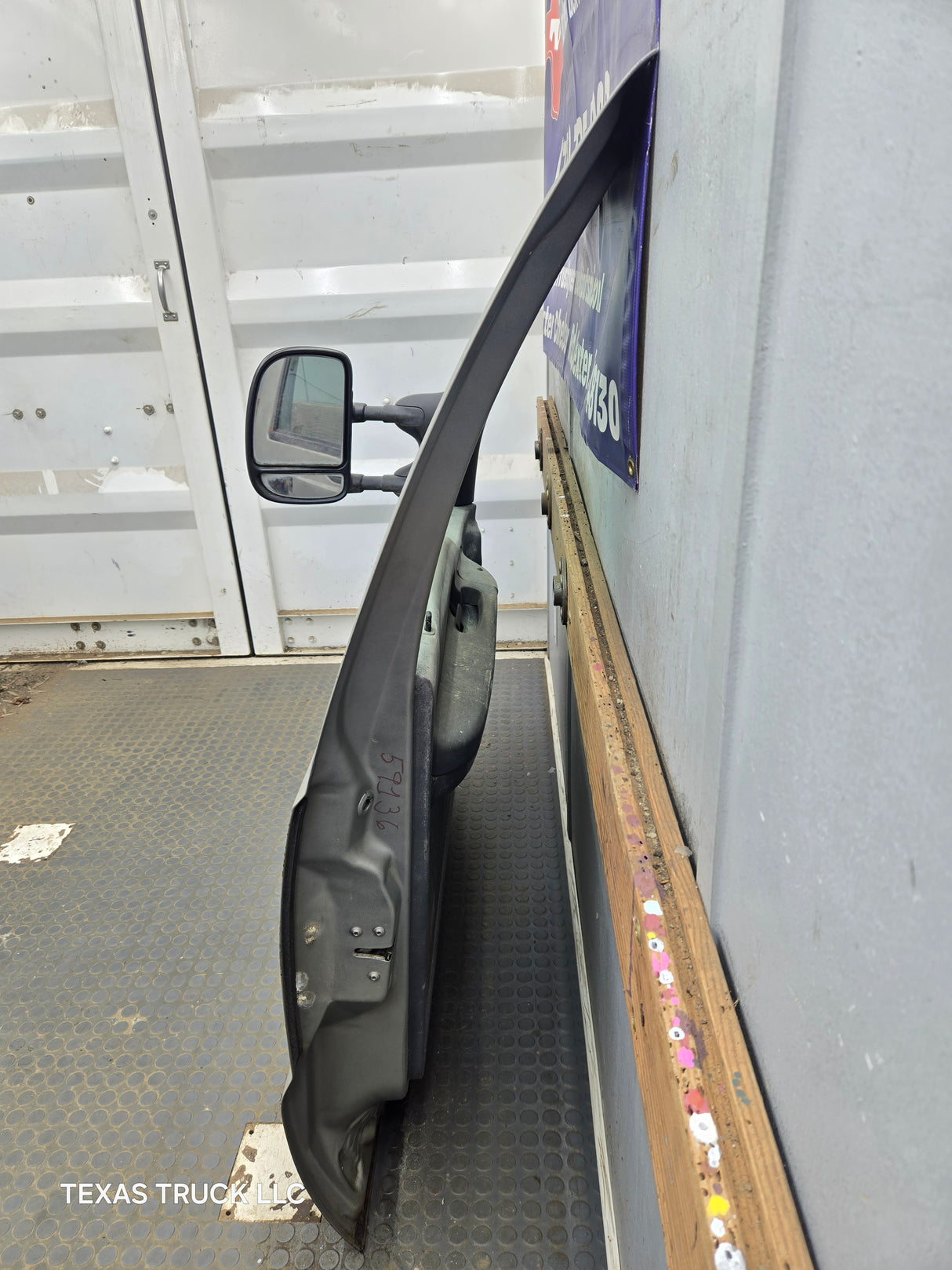 1999-2011 Ford Super Duty LH Driver Side Front Door F250 F350 F450 F550