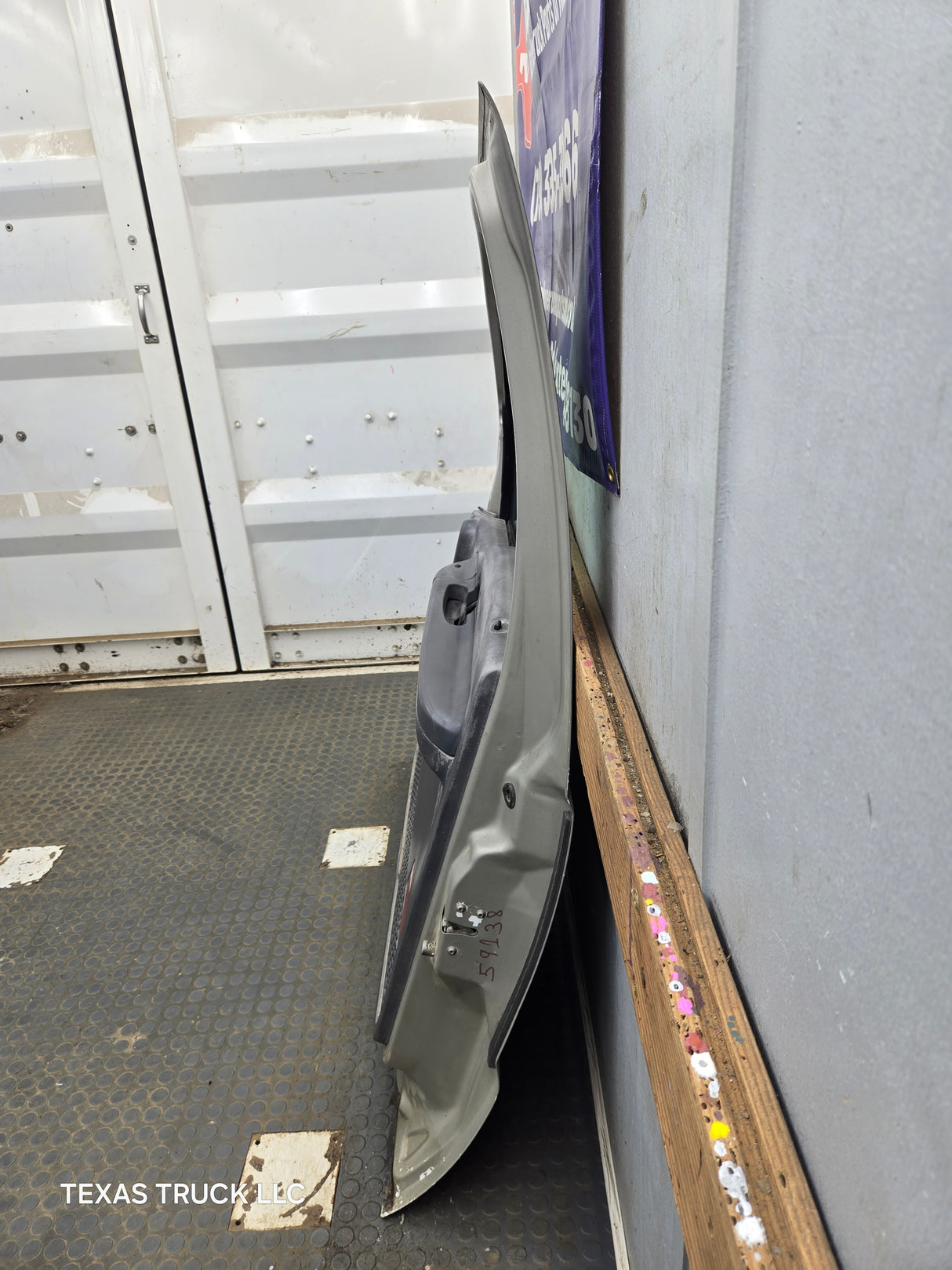 1999-2011 Ford Super Duty / Excursion Front Passenger RH Door F250 F350 F450 F550