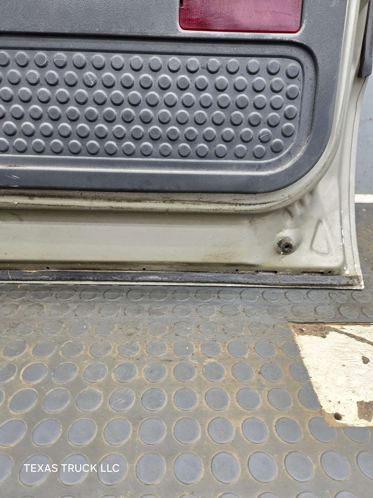 1999-2011 Ford Super Duty / Excursion Front Passenger RH Door F250 F350 F450 F550