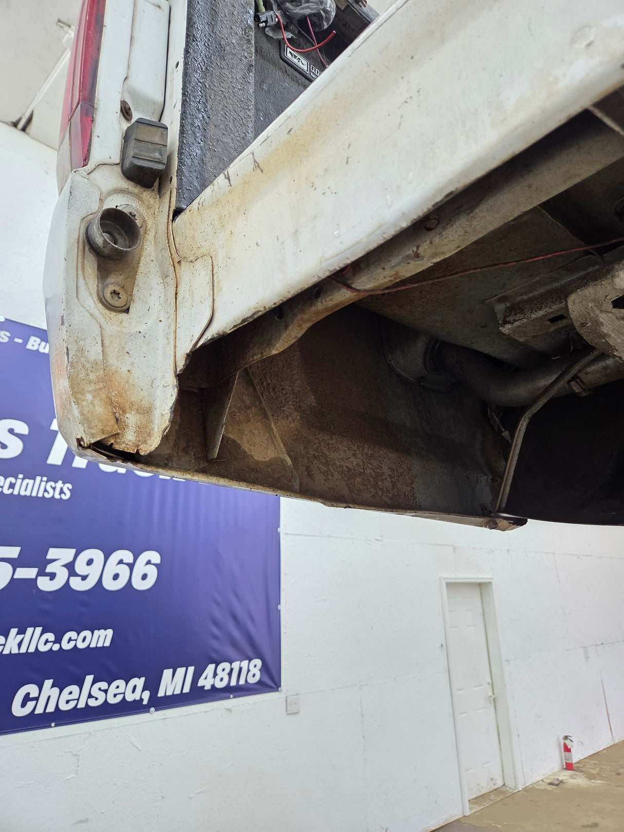 1987-1997 Ford F150 F250 F350 OBS 8' Long Truck Bed