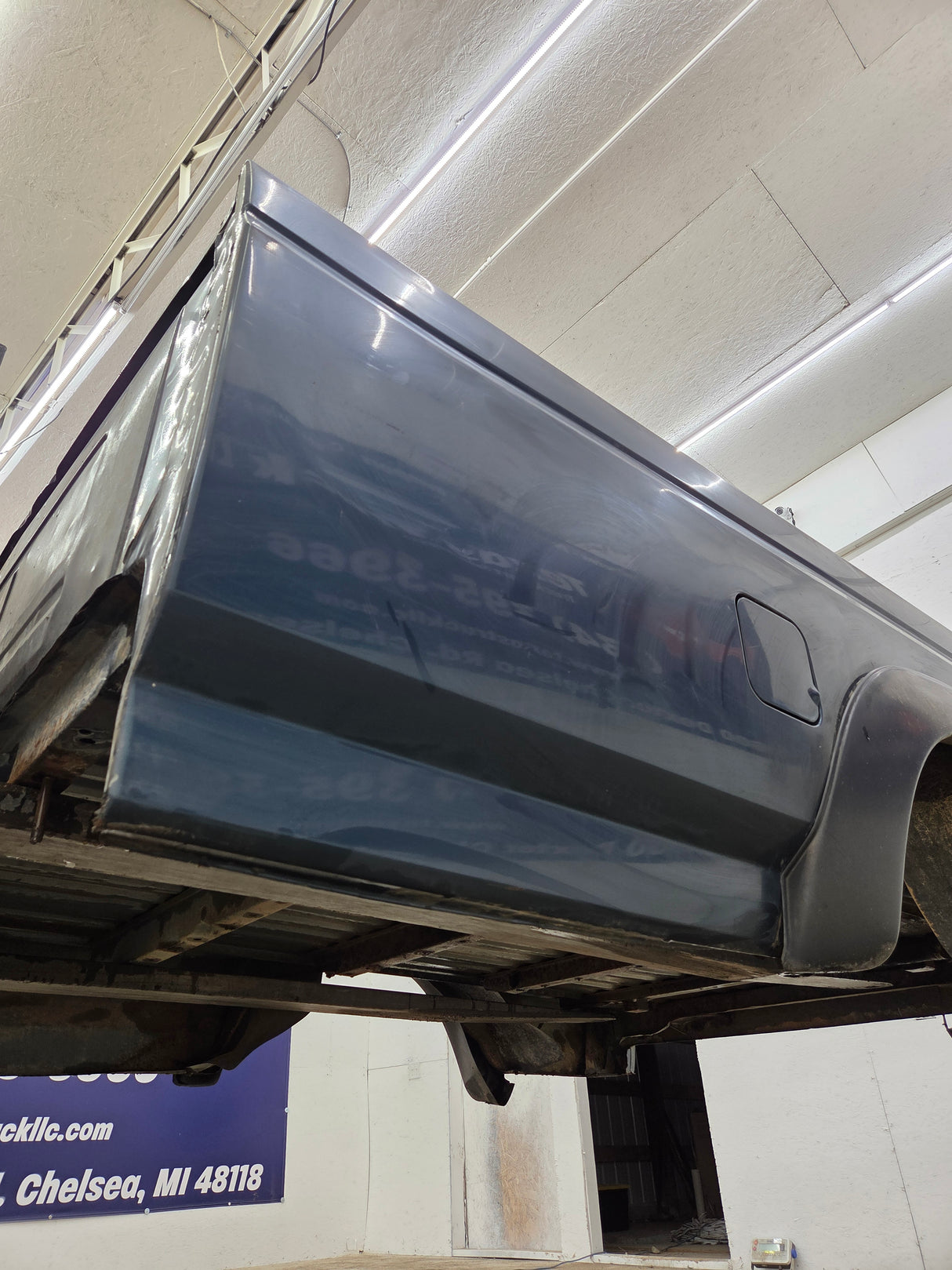 1987-1997 Ford F150 F250 F350 OBS 8' Long Truck Bed