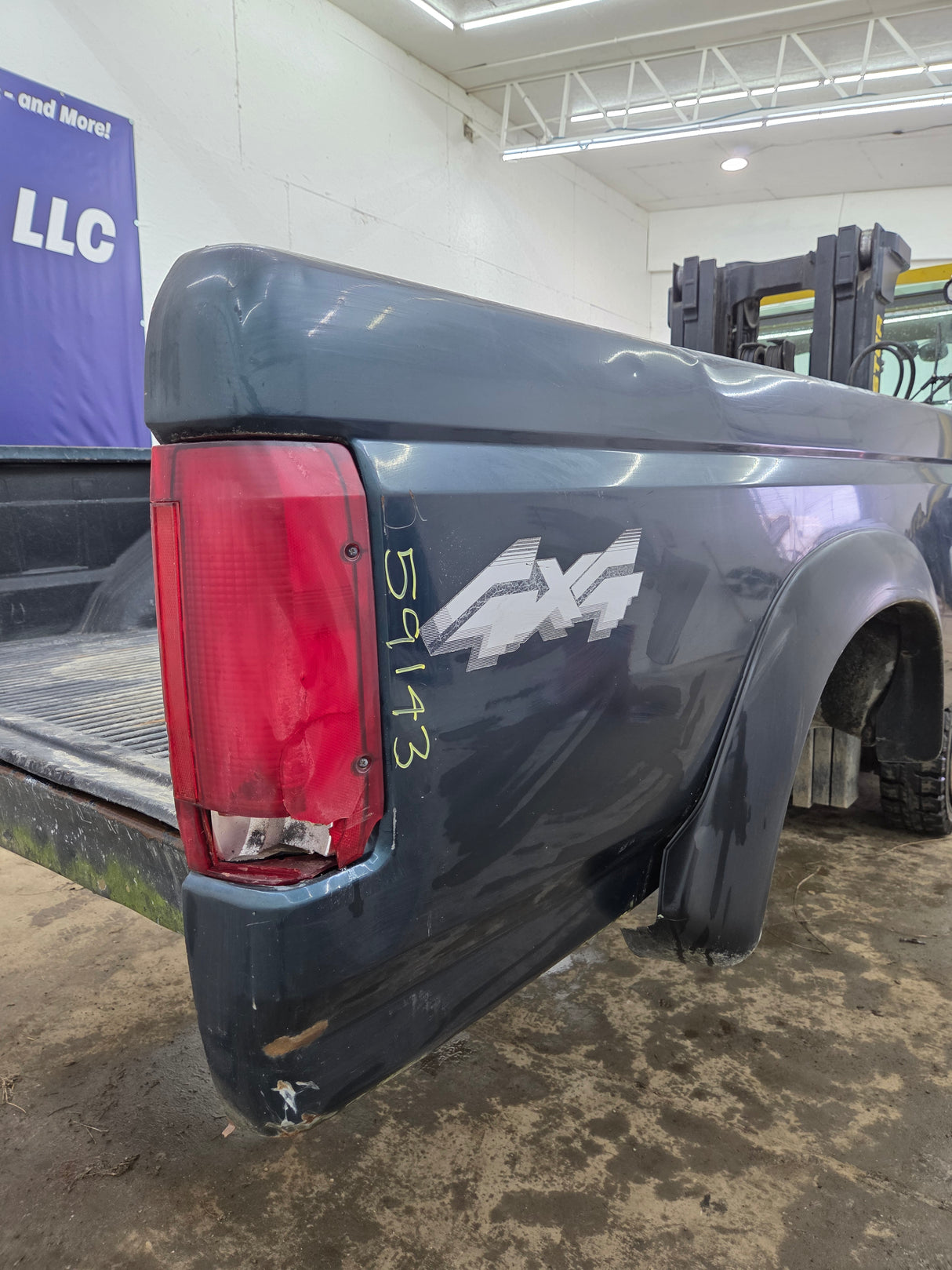 1987-1997 Ford F150 F250 F350 OBS 8' Long Truck Bed