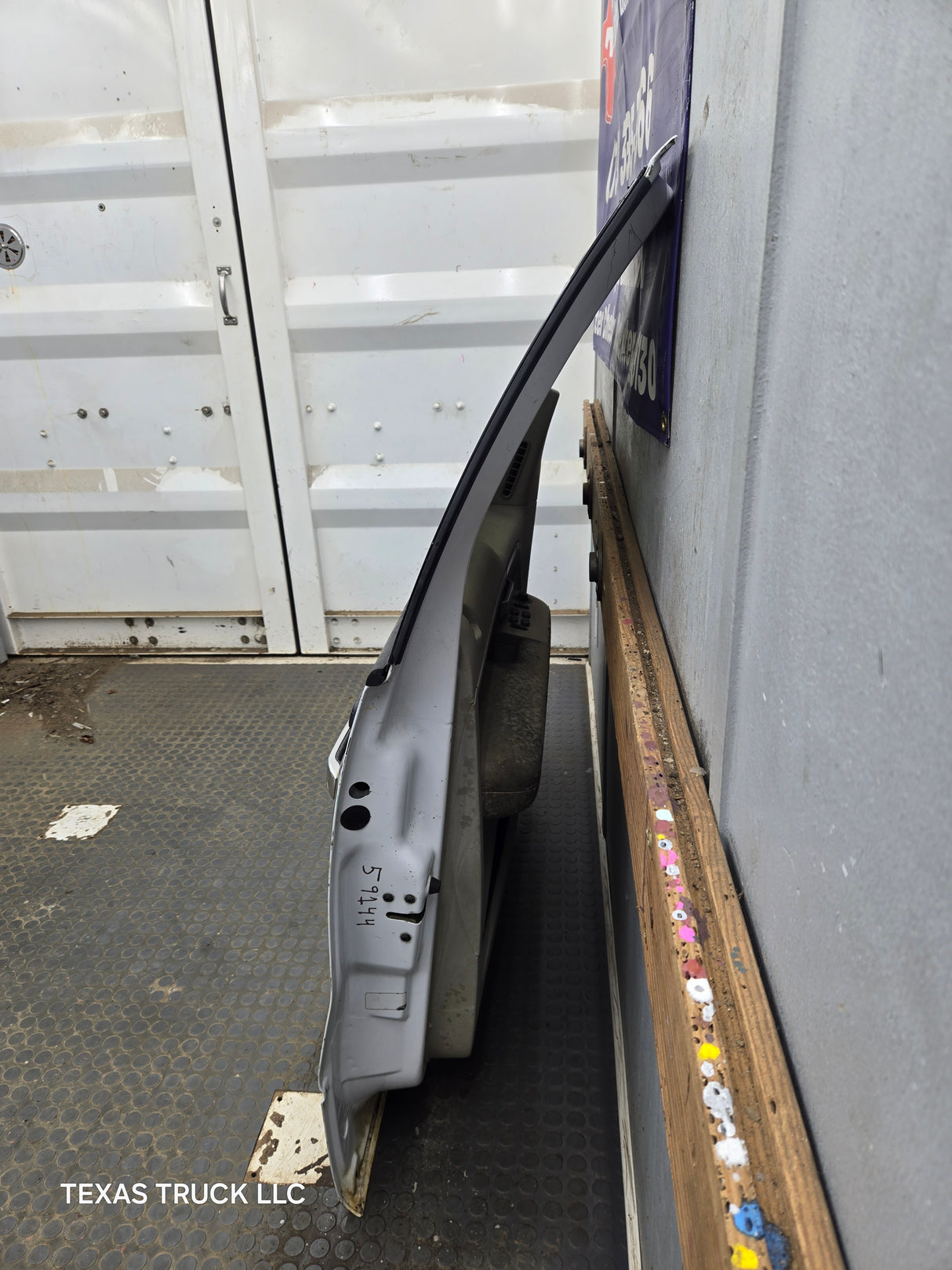 2004-2008 Ford F150 Driver Side Extended/Regular Cab Front Door LH
