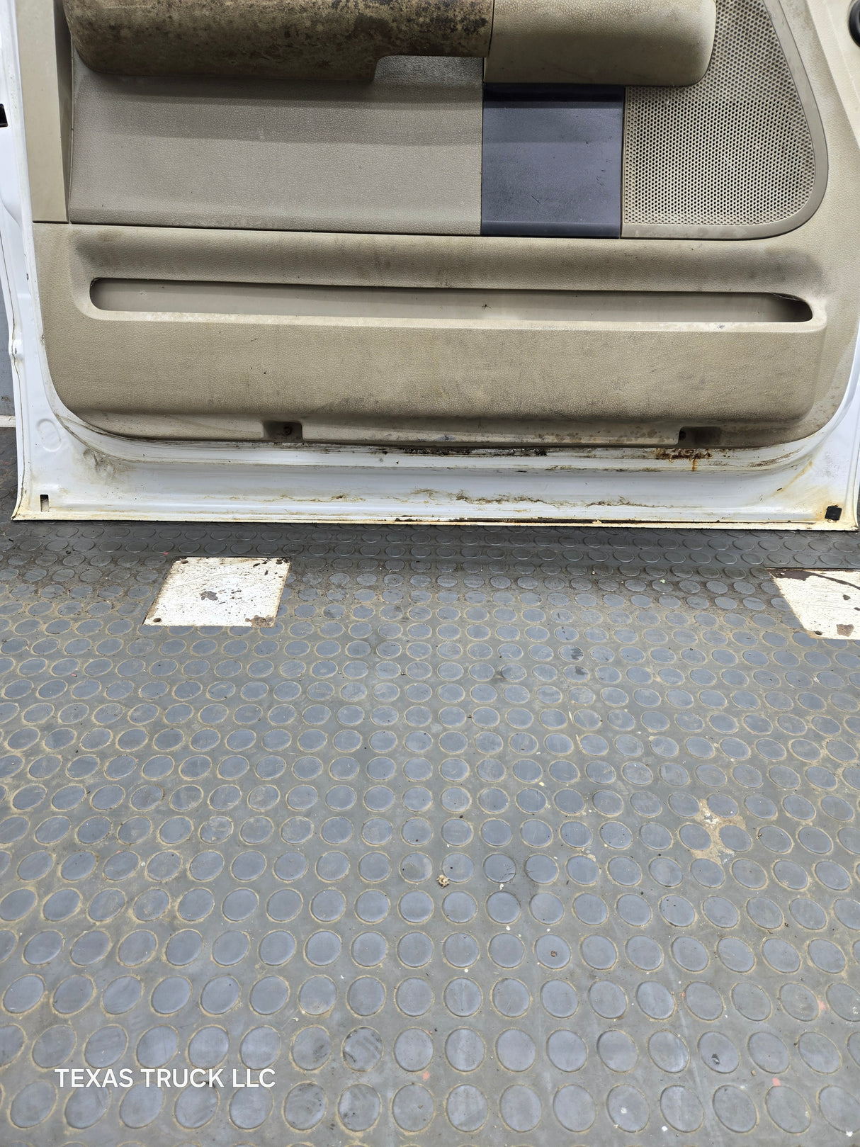 2004-2008 Ford F150 Driver Side Extended/Regular Cab Front Door LH