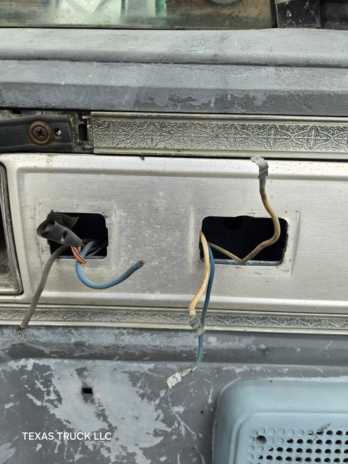 1973-1987 Chevrolet / GMC Square Body Front Drivers Side LH Door K / C Series