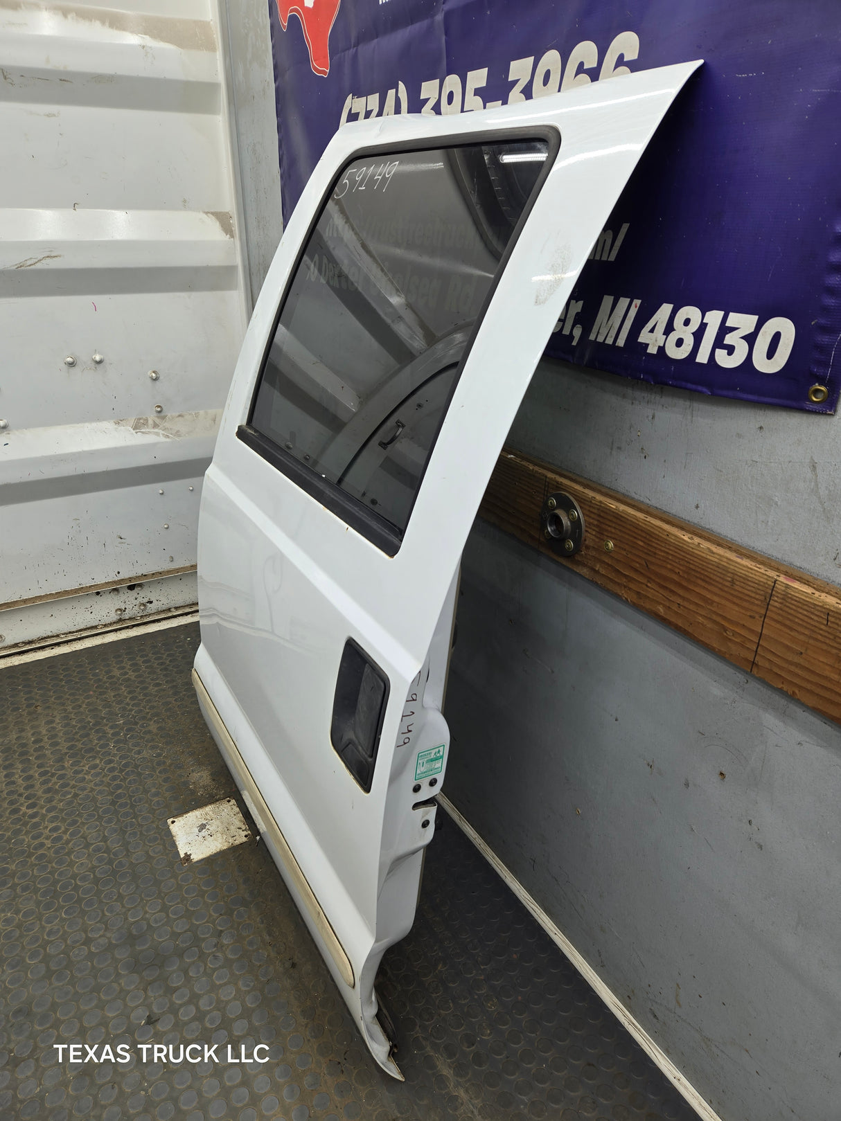 1999-2011 Ford Super Duty LH Driver Side Rear Crew Cab Door F250 F350 F450 F550