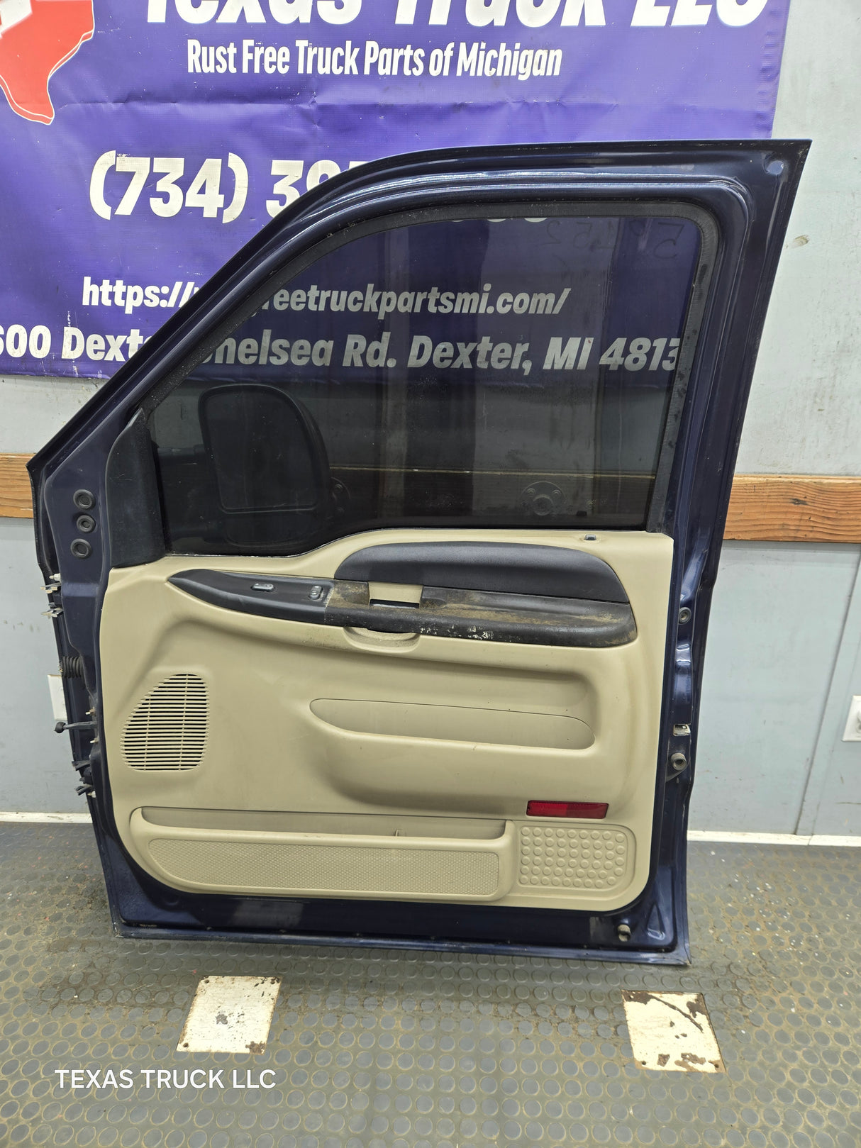 1999-2011 Ford Super Duty / Excursion Front Passenger RH Door F250 F350 F450 F550