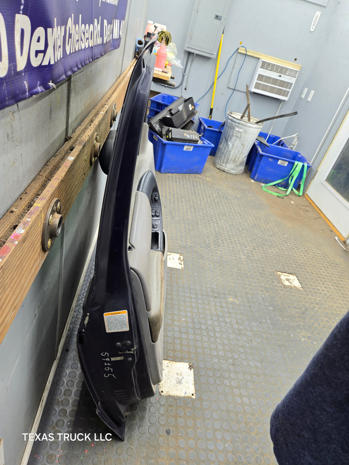 2003-2005 Ford Ranger Driver Side Front Left Hand Door