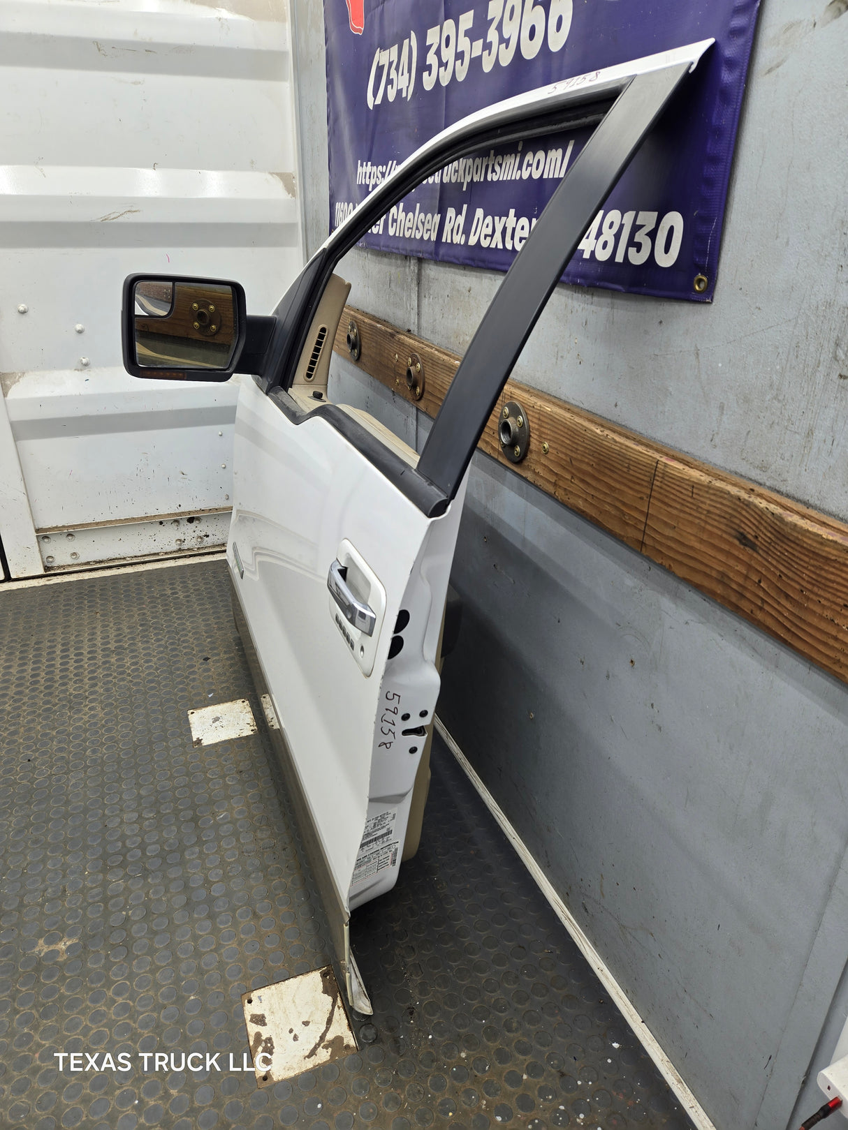 2009-2014 Ford F150 LH Driver Side Front Door