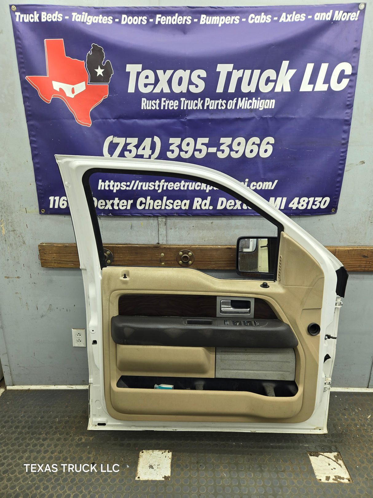 2009-2014 Ford F150 LH Driver Side Front Door