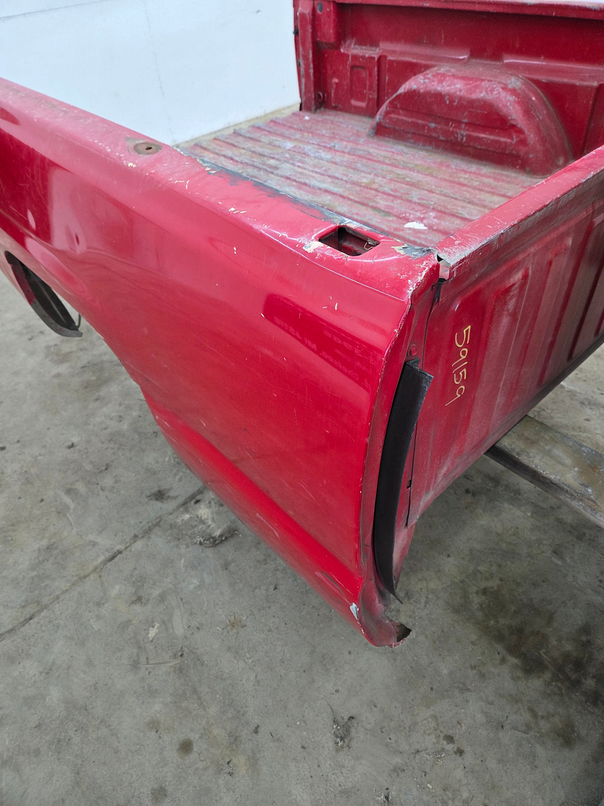 1999-2007 Chevrolet Silverado / GMC Sierra 1500 2500HD 3500HD 6' 6" Short Truck Bed
