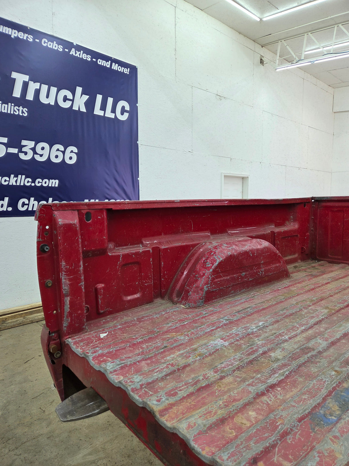 1999-2007 Chevrolet Silverado / GMC Sierra 1500 2500HD 3500HD 6' 6" Short Truck Bed