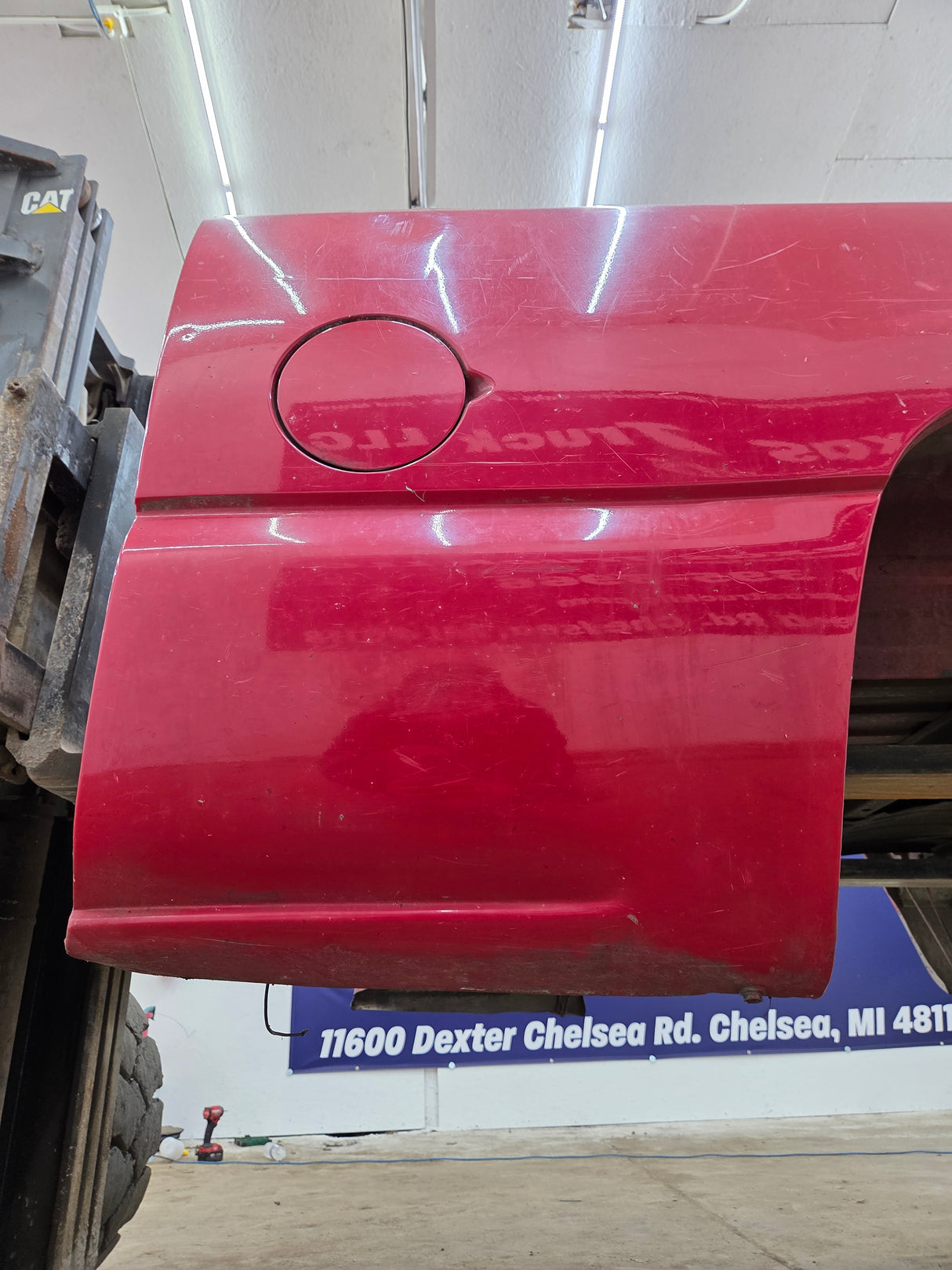 1999-2007 Chevrolet Silverado / GMC Sierra 1500 2500HD 3500HD 6' 6" Short Truck Bed