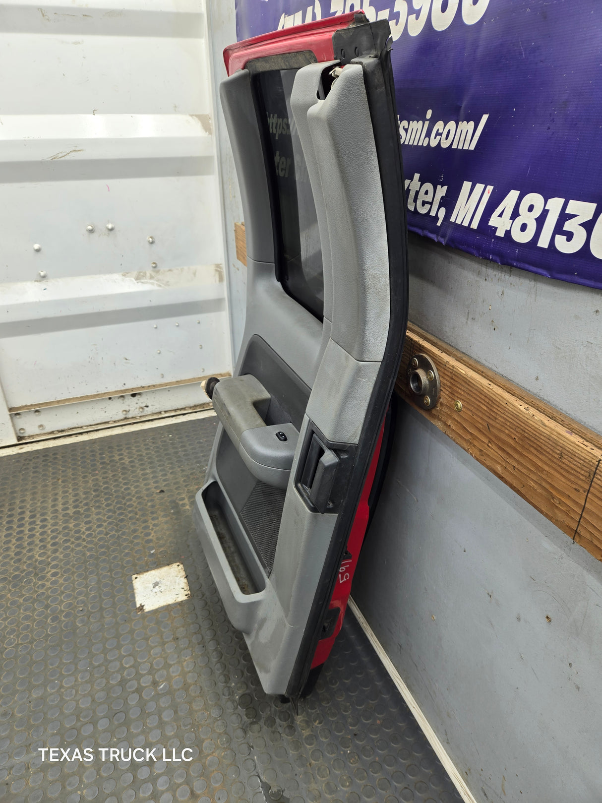 2004-2008 Ford F150 Driver Rear Extended Cab Door LH