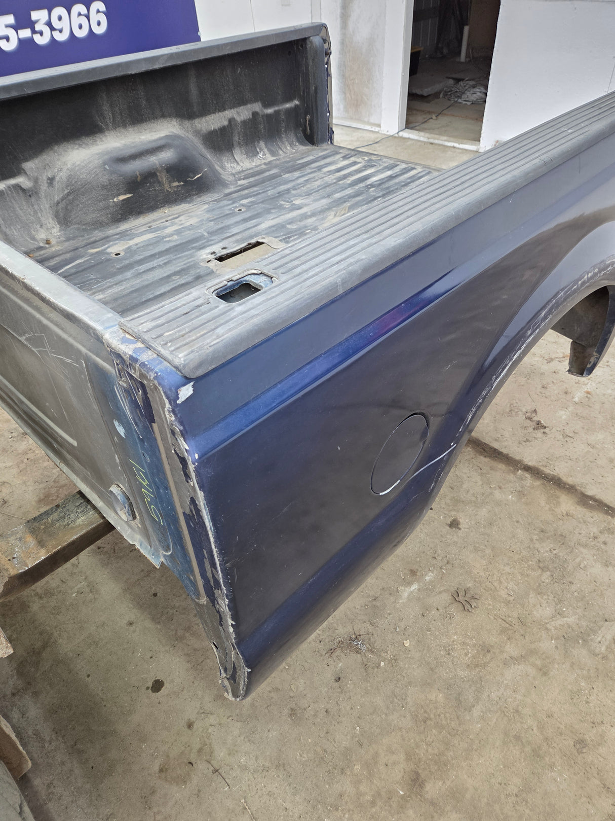 1999-2010 Ford Super Duty F250 F350 6' 9" Short Truck Bed