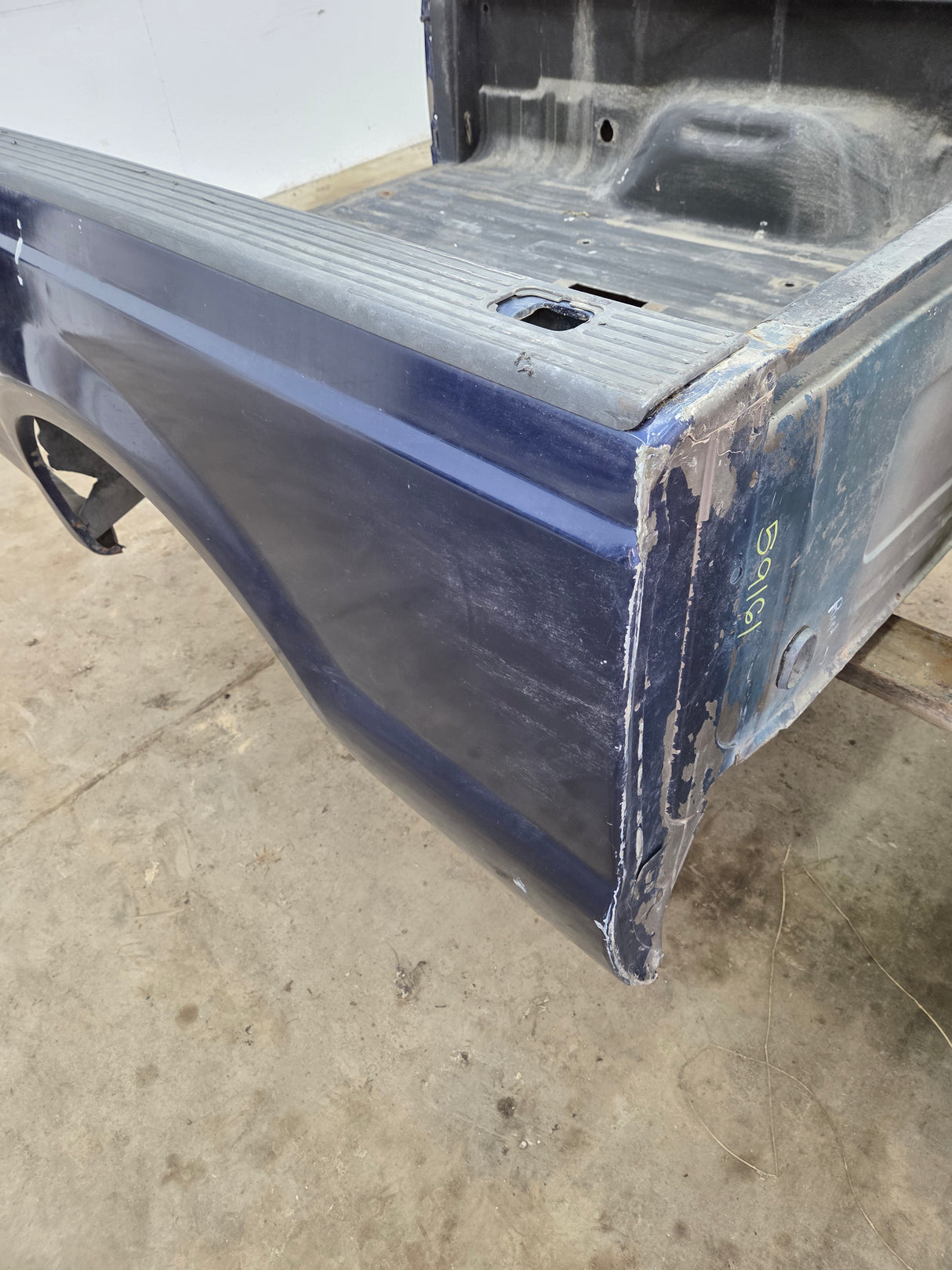 1999-2010 Ford Super Duty F250 F350 6' 9" Short Truck Bed