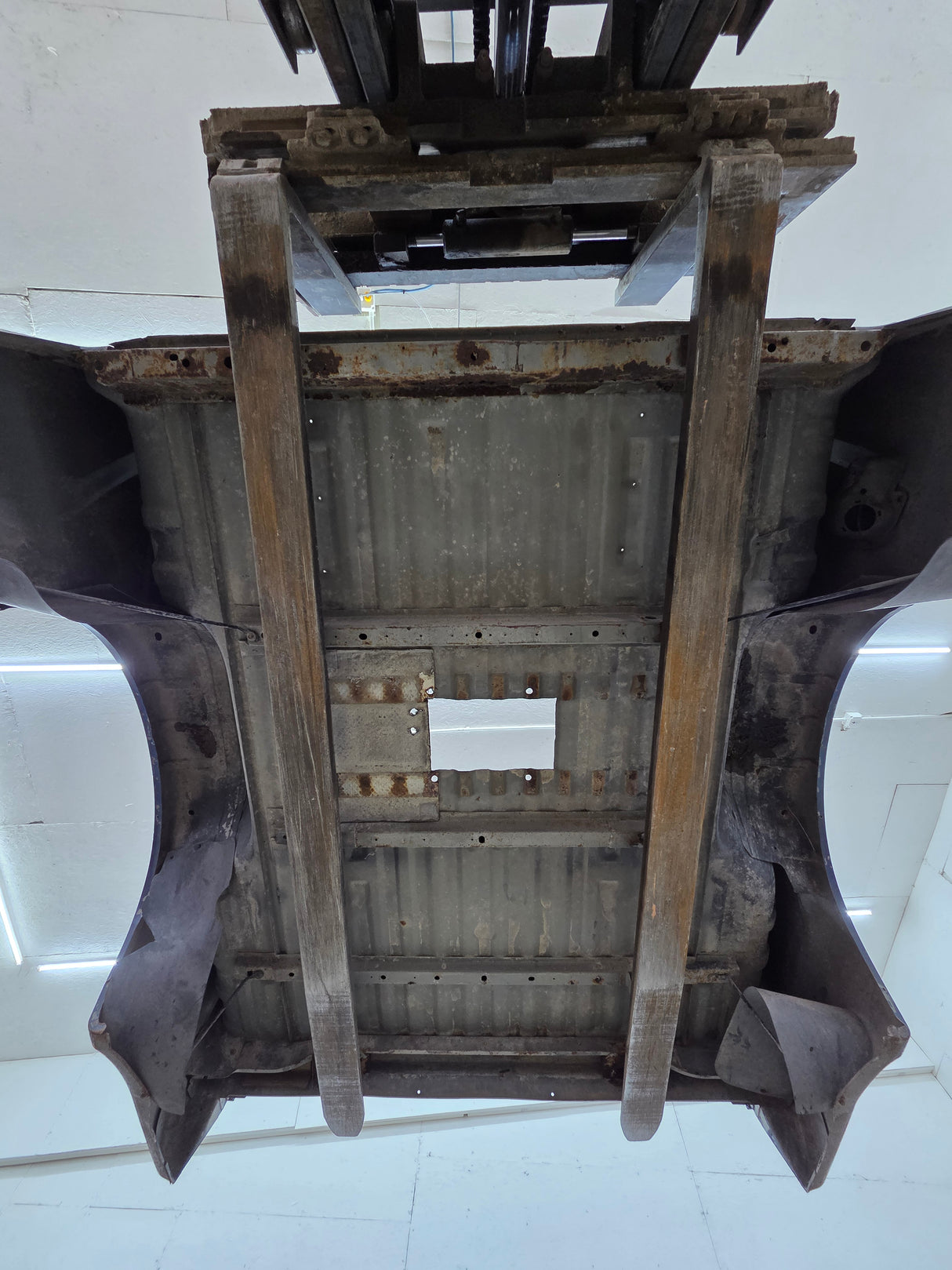 1999-2010 Ford Super Duty F250 F350 6' 9" Short Truck Bed